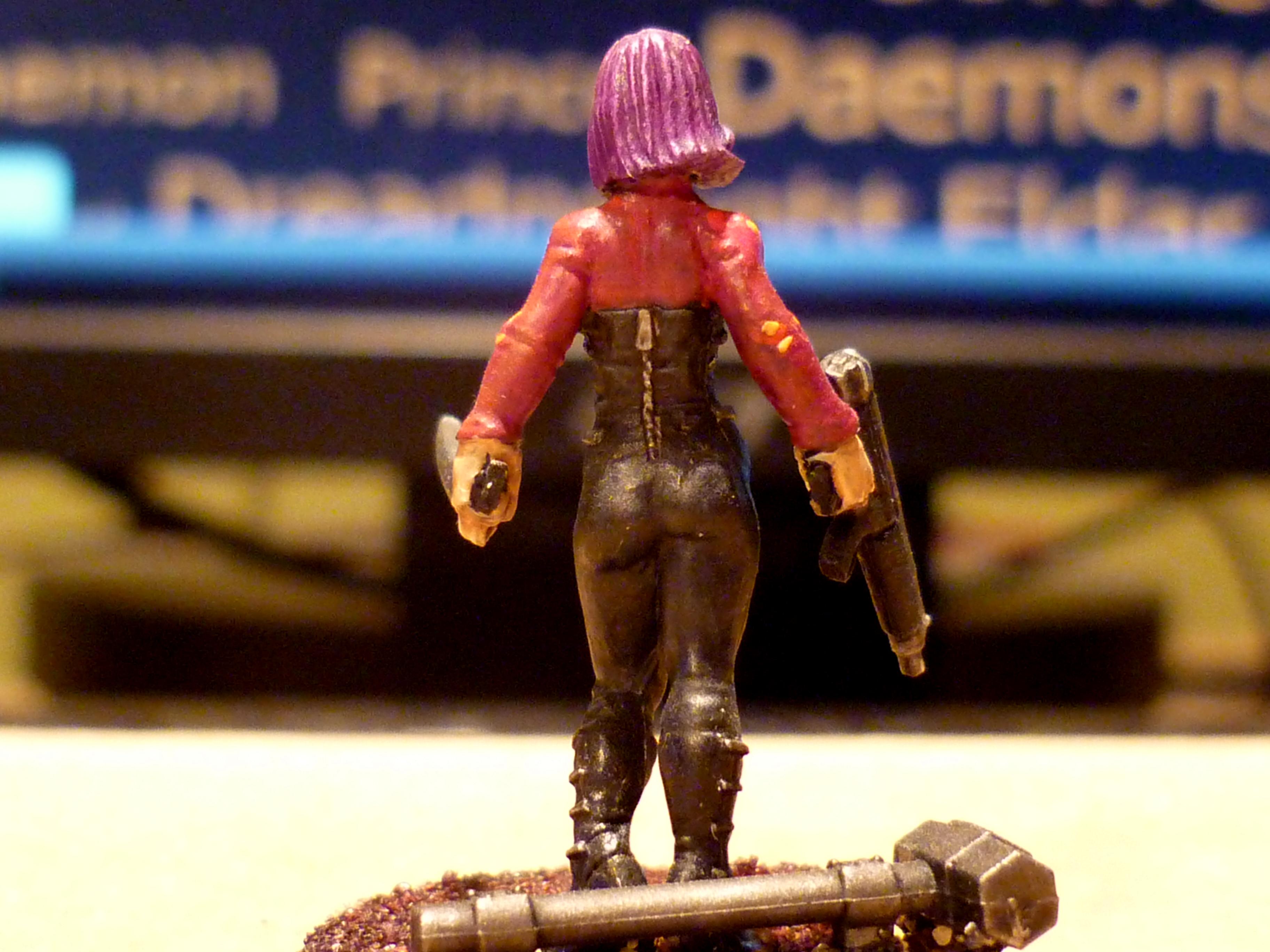 Escher, Necromunda, hasslefree escher ganger with sword and auto pistol2