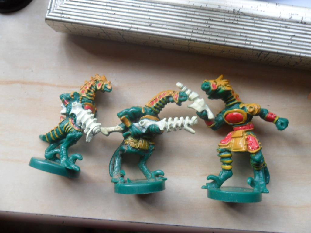 futuristic lizardmen