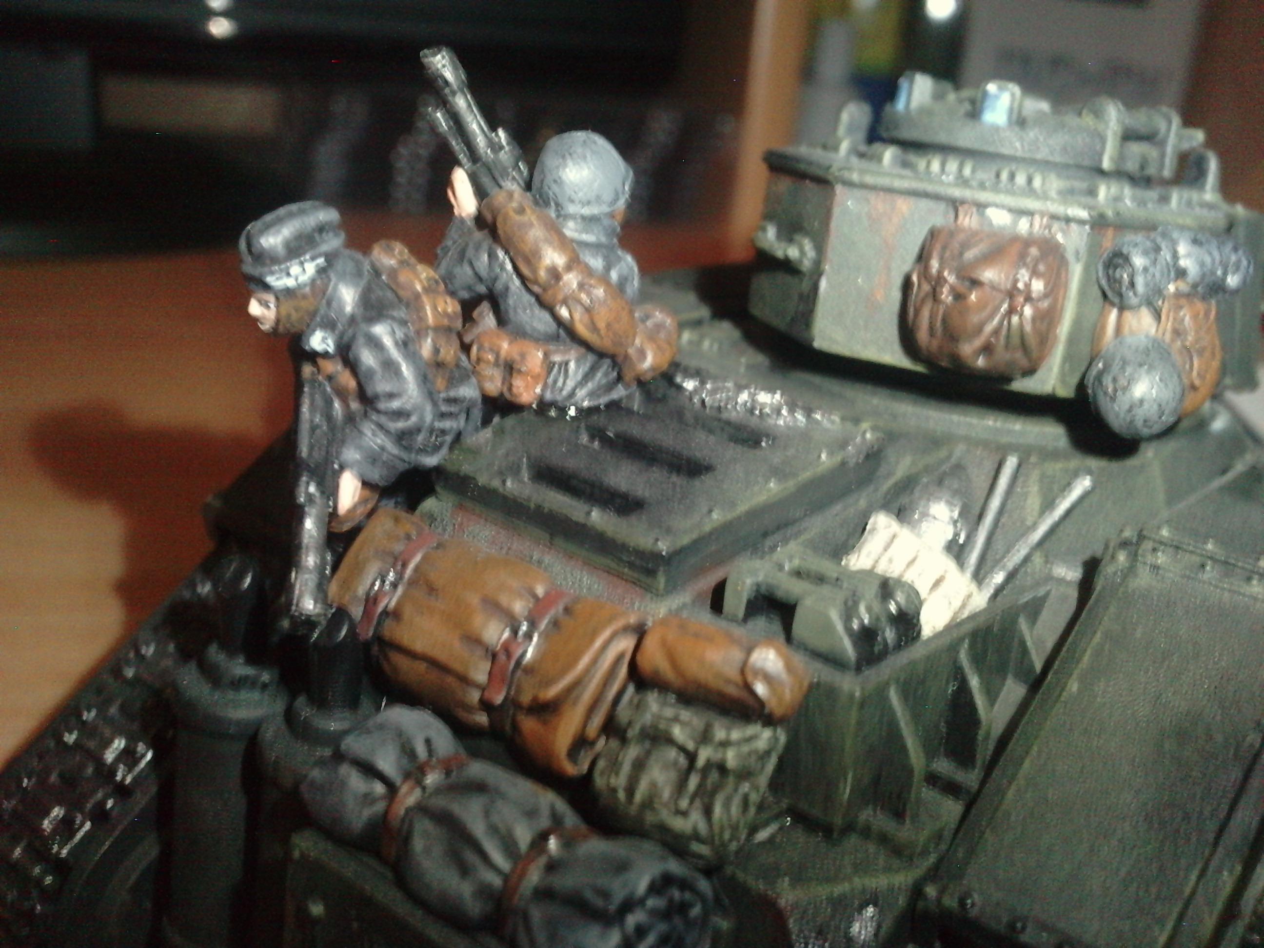 Demolisher, Man Russ, Tank Crew