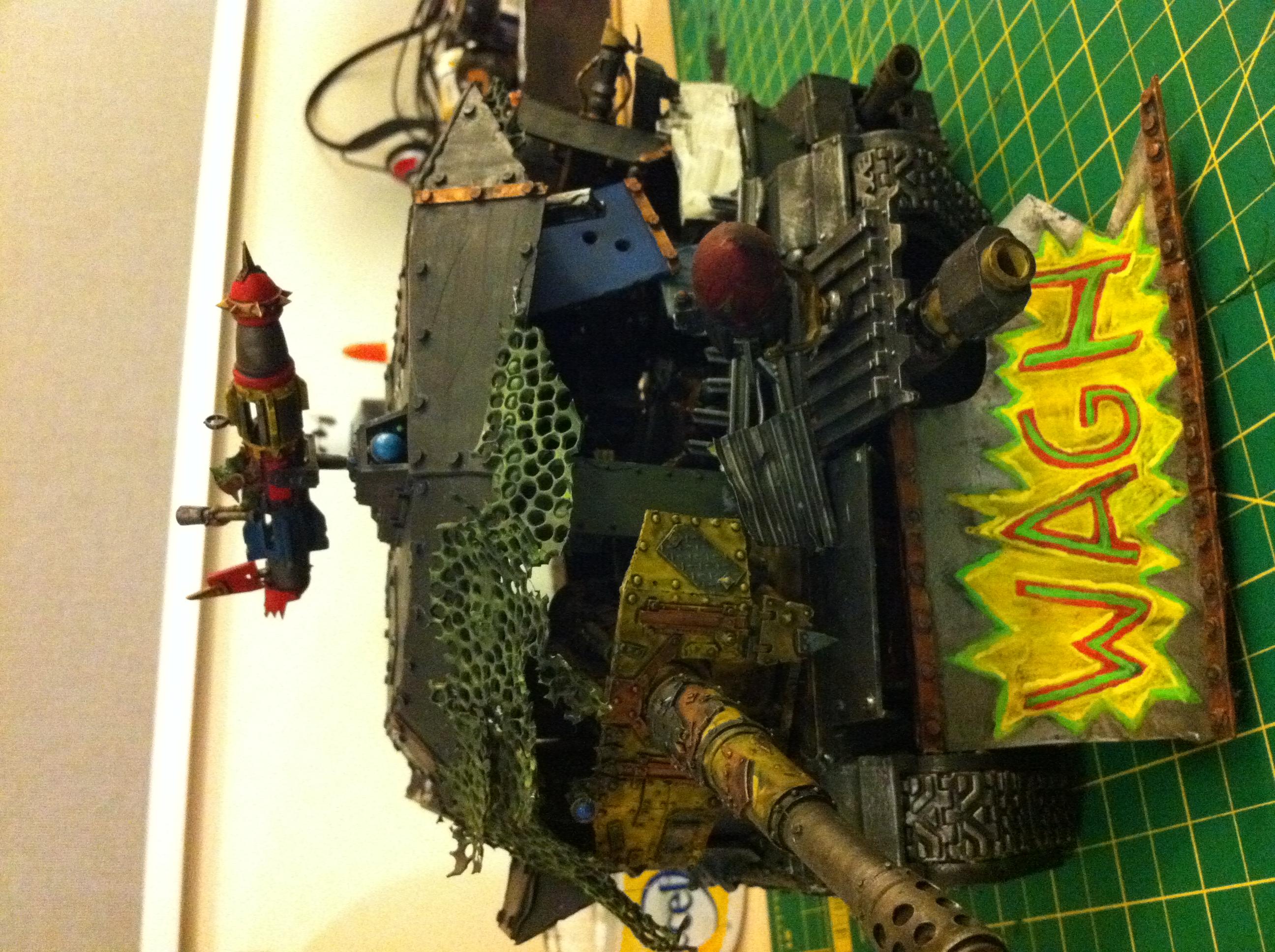 Looted, Orks, Tank