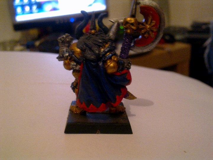 Halberd hero back