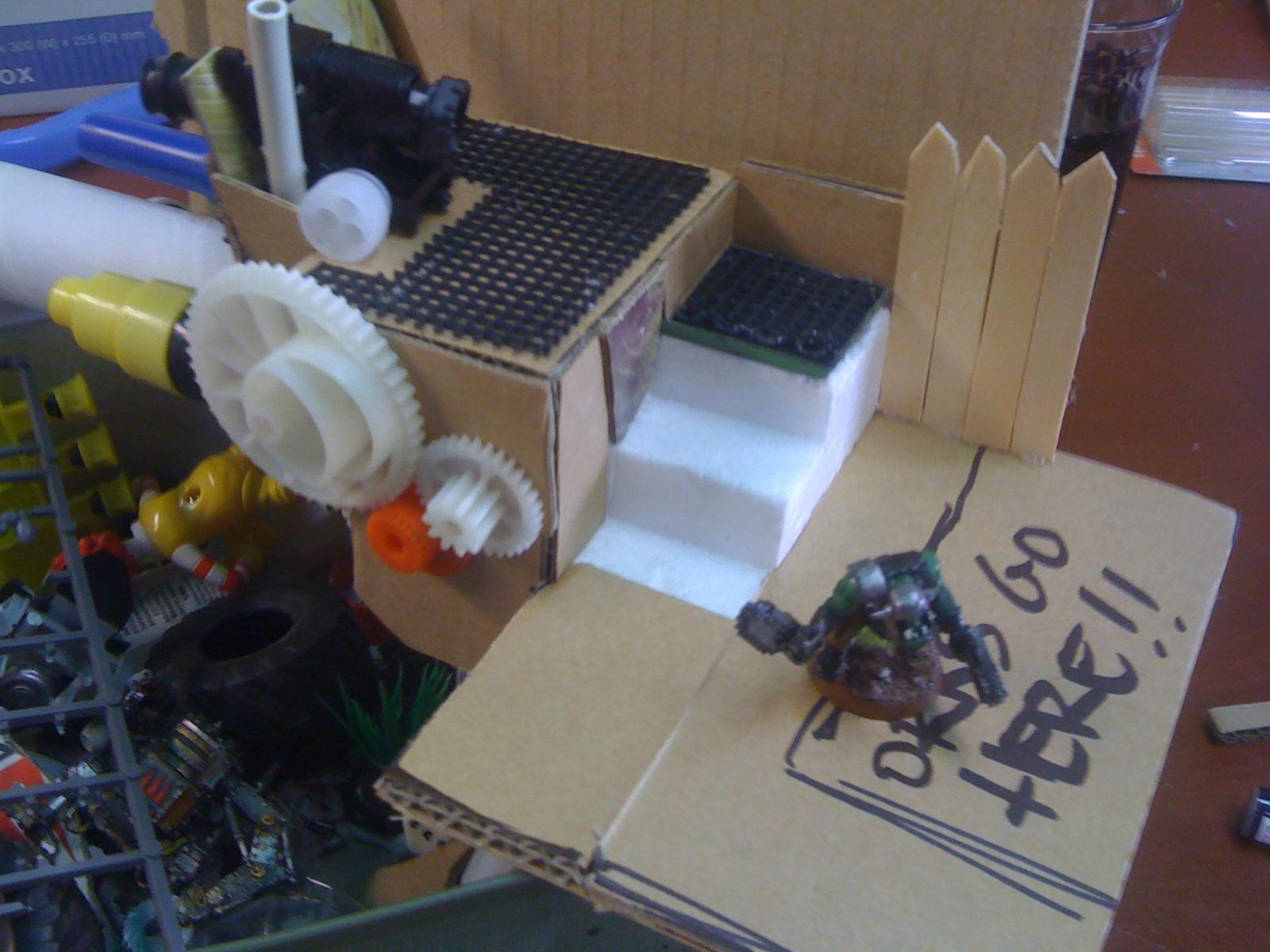 This is the platform that backs onto the gun arm. Lots of room for orks to mill about on
