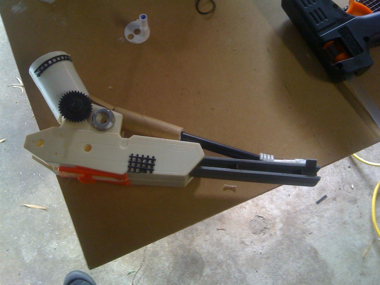The arm that I made which is looking more like a crane than a big grabby claw. Leaning more towards using this as a shoulder mounted lifta/droppa arm
