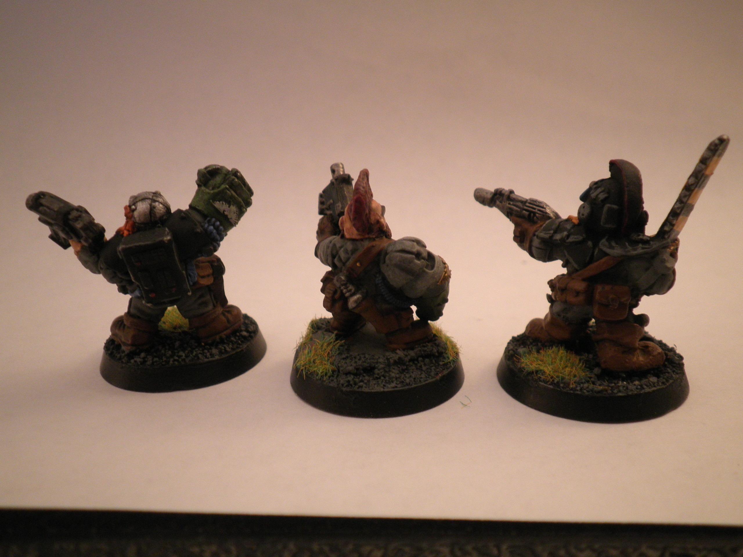 Rogue Trader, Squats