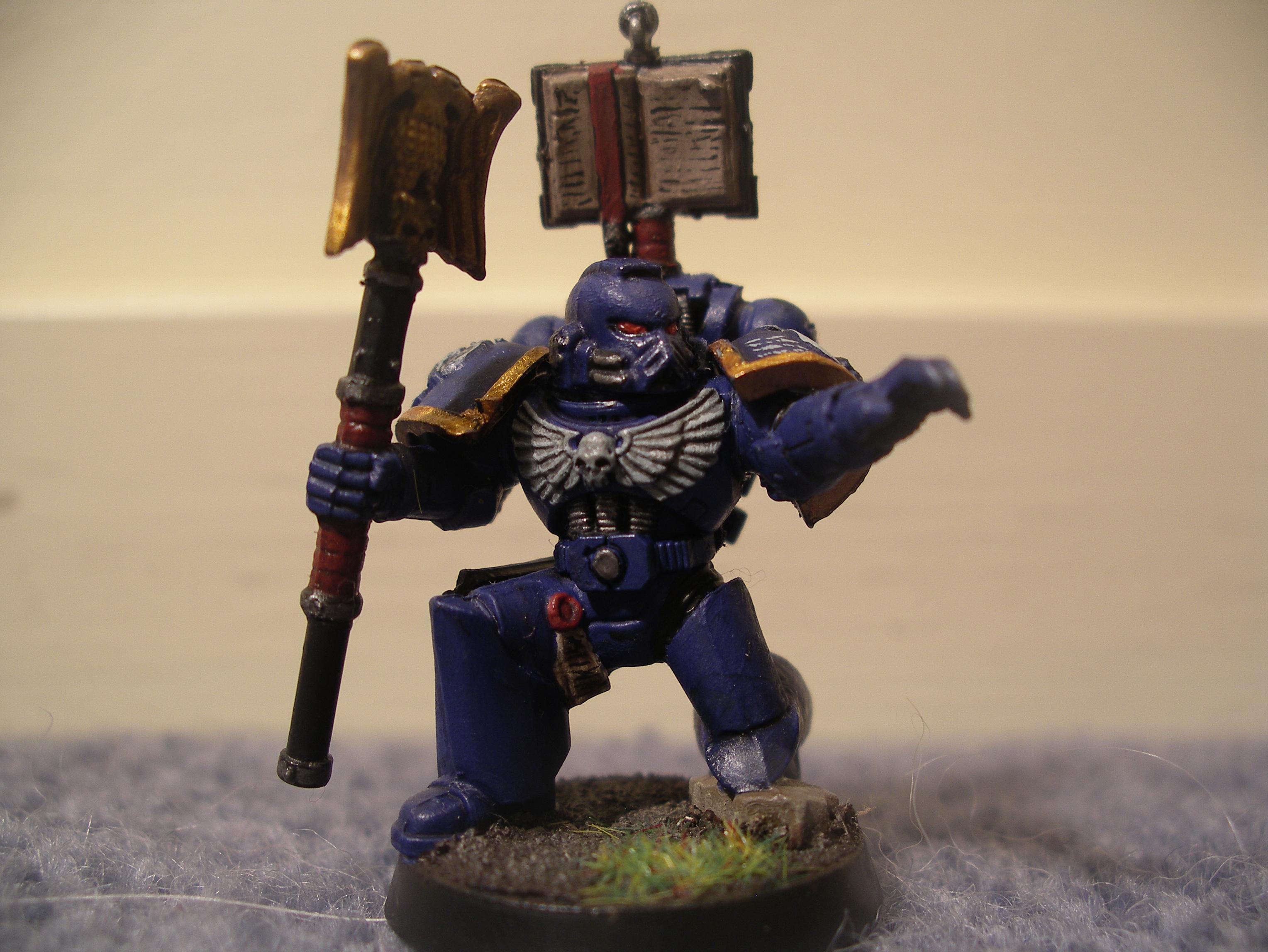 Plastic kit-bashed Librarian