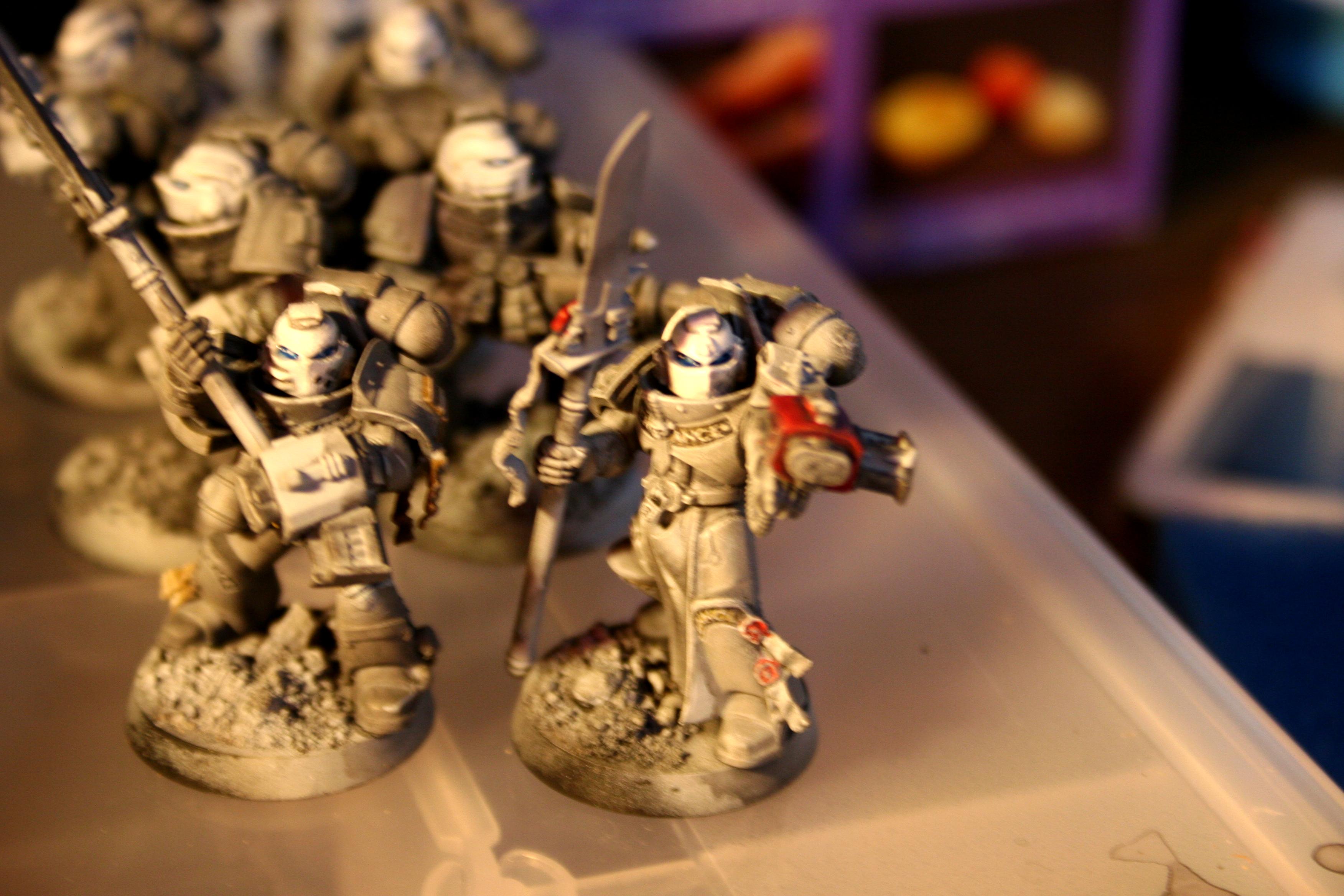 Grey Knights Purifier Castellan Crowe Grey Drybrush