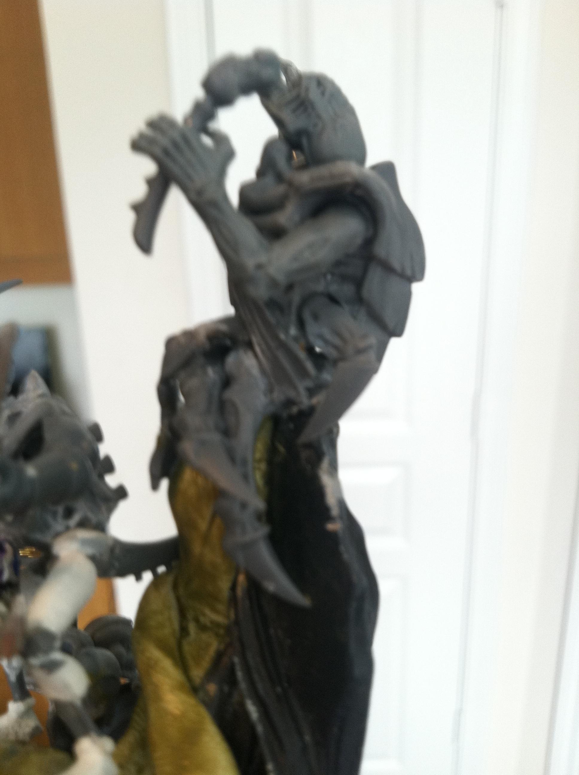 Genestealer diva. Dress made of C'tan and purity seals