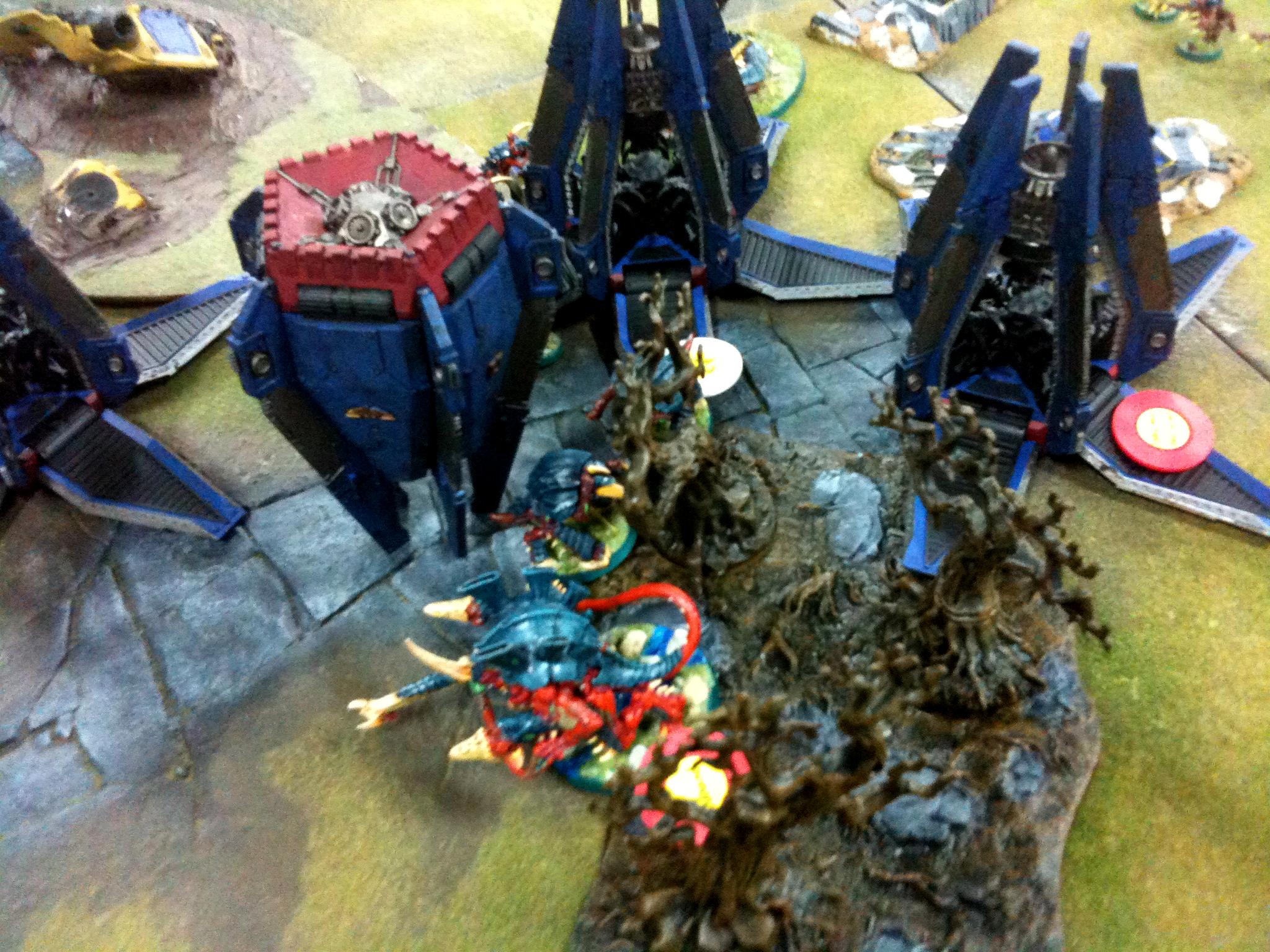 Breakthrough, Dreadnought, Drop Pod, Space Marines, Tyranids, Valley