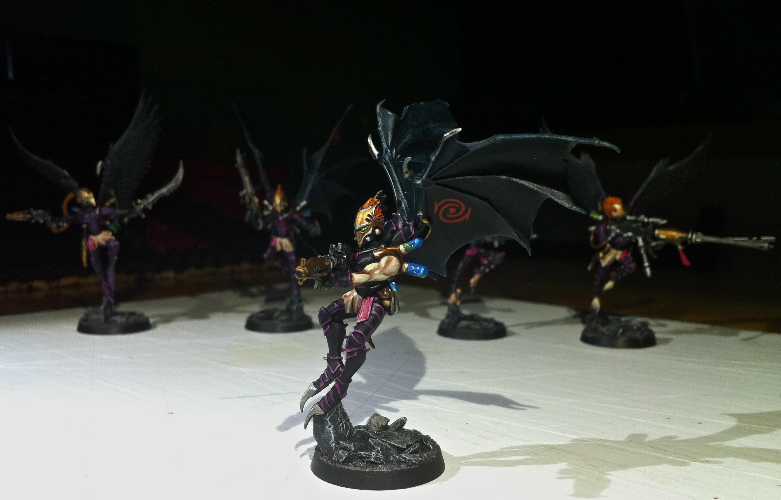 Dark Eldar Scourges, Scourges