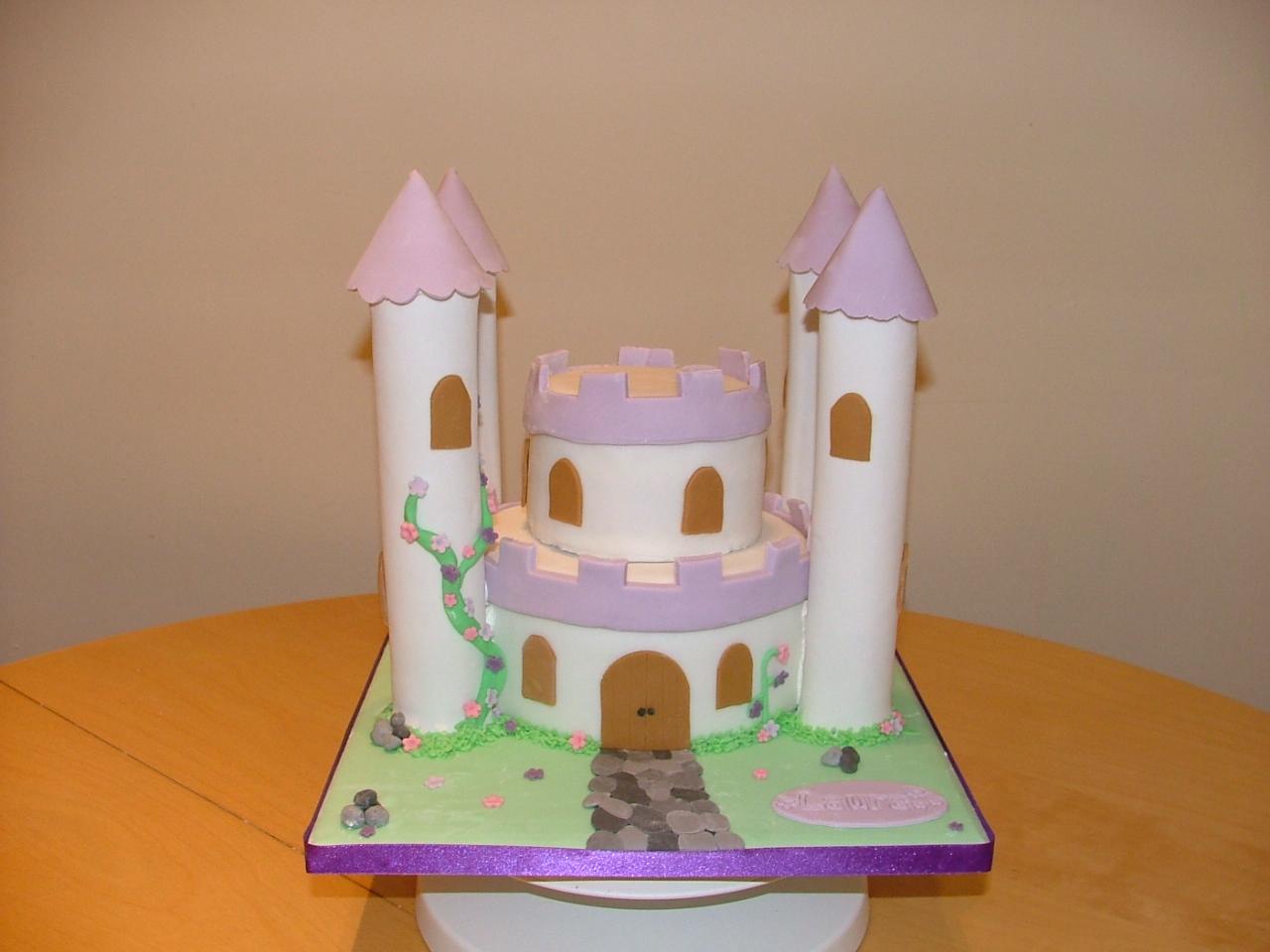Castle, Cute, Cake... or terrain piece?