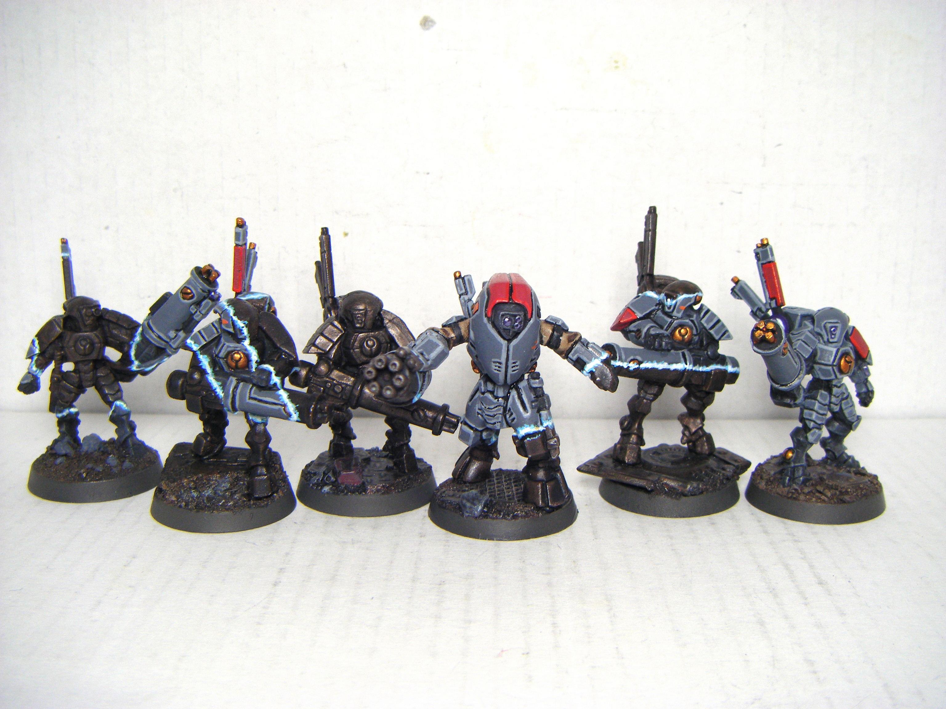 Stelth Suits, Tau