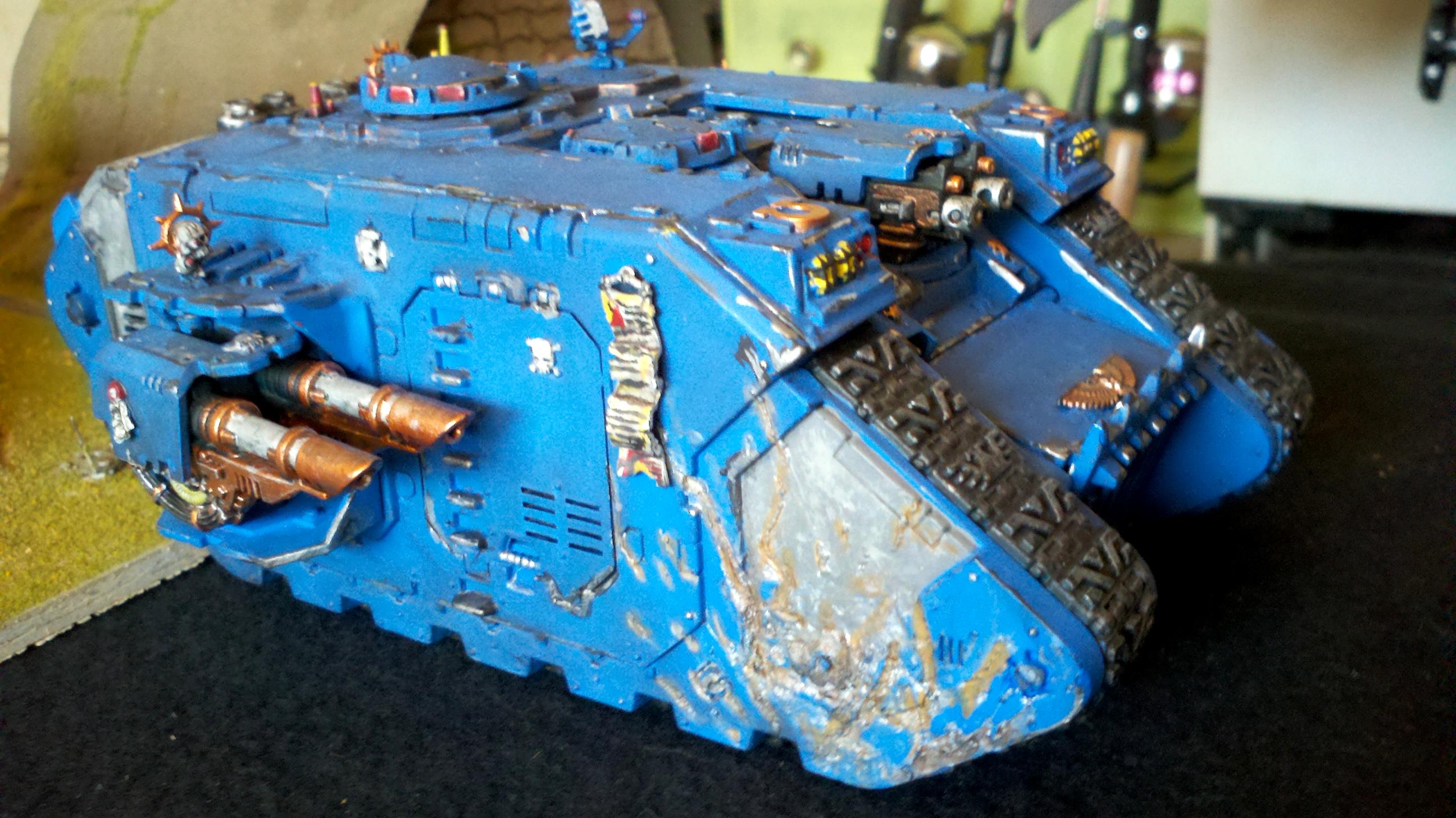 Ultra Marine Land Raider