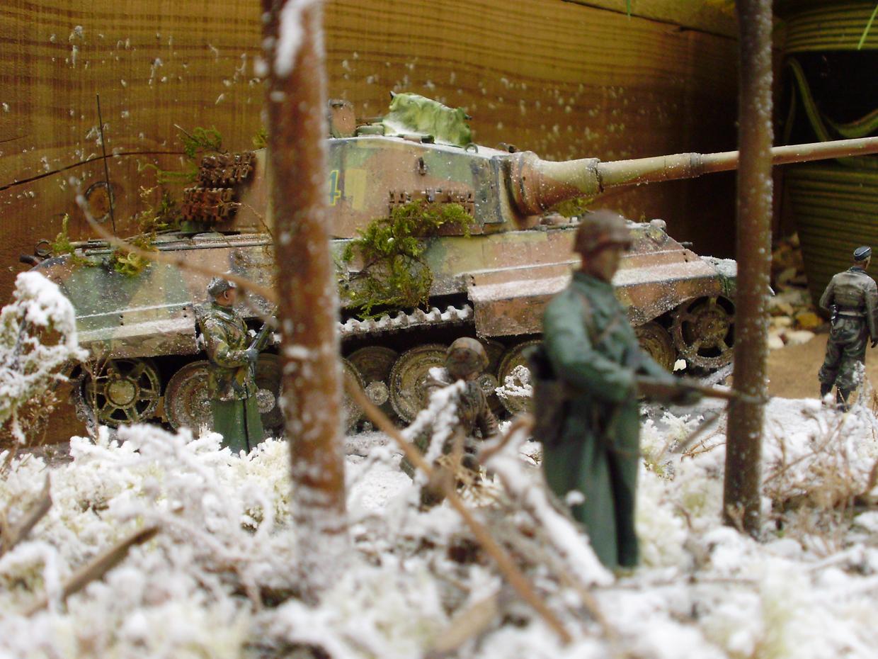 Diorama, Heavy Support, Historical, Infantry, Snow, Tank, Tiger, Winter, World War 2