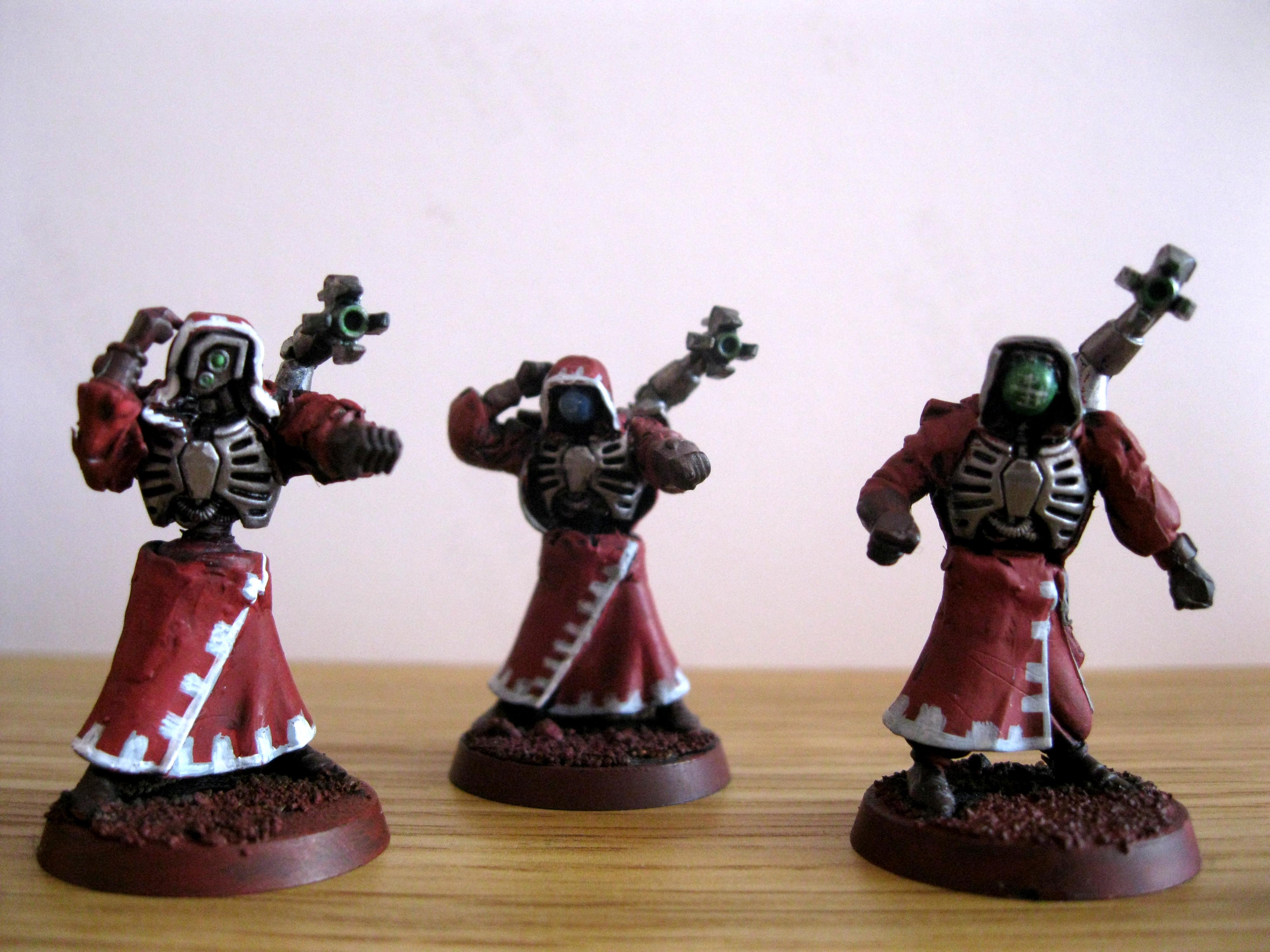 Adeptus Mechanicus, Necrons, Robot, Servitors