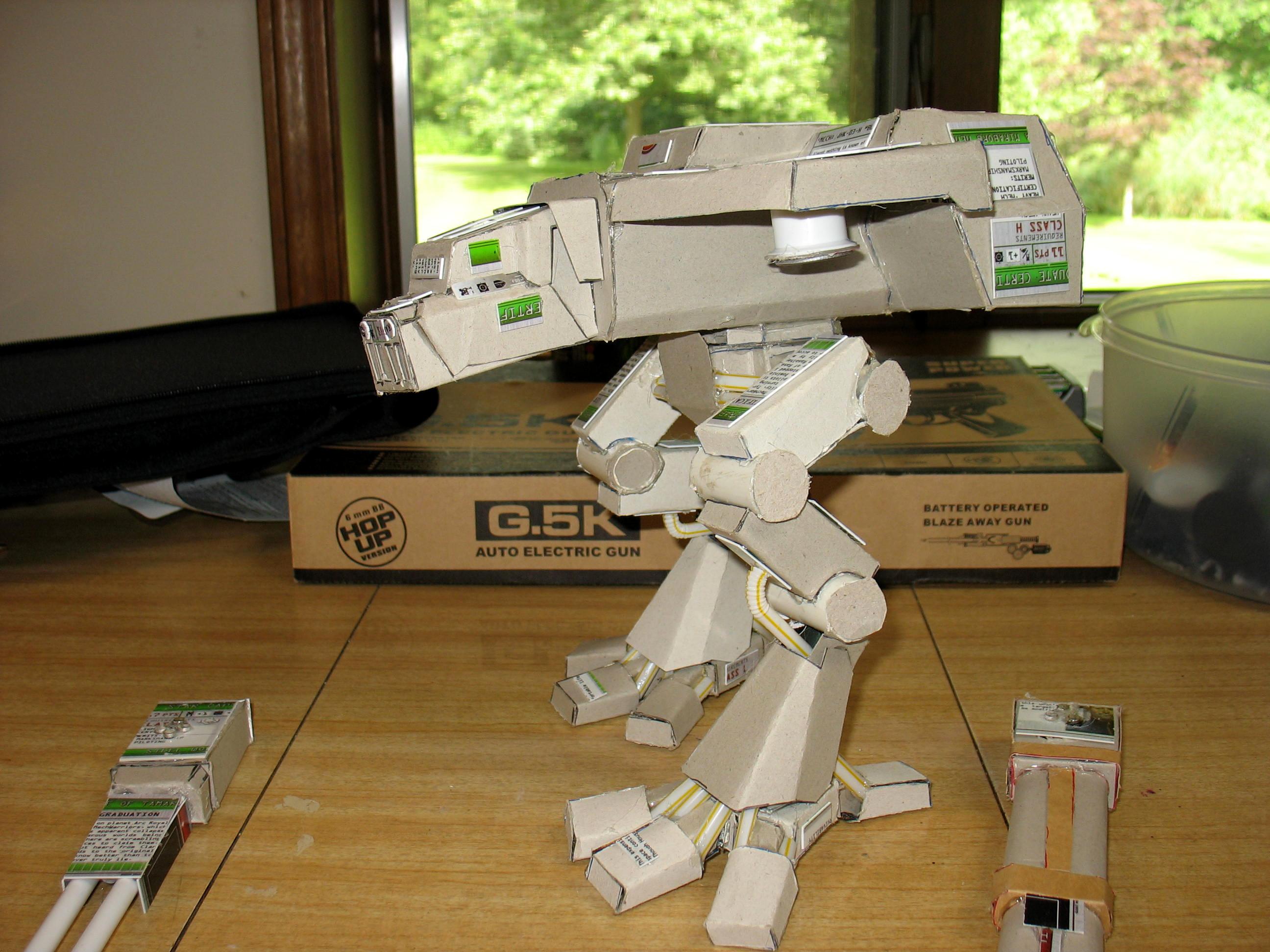 Titan, Warhound2