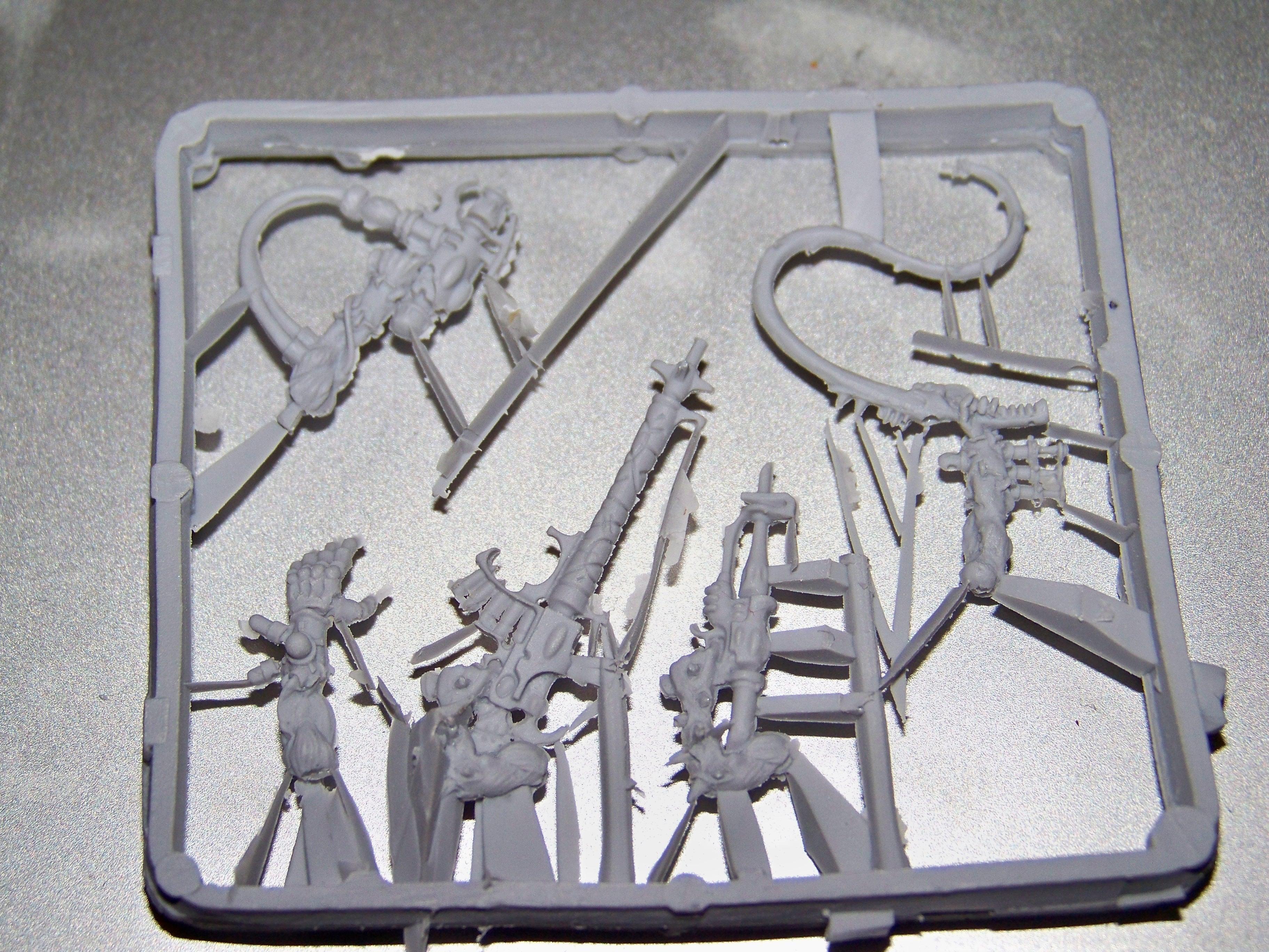 Finecast, Sprue