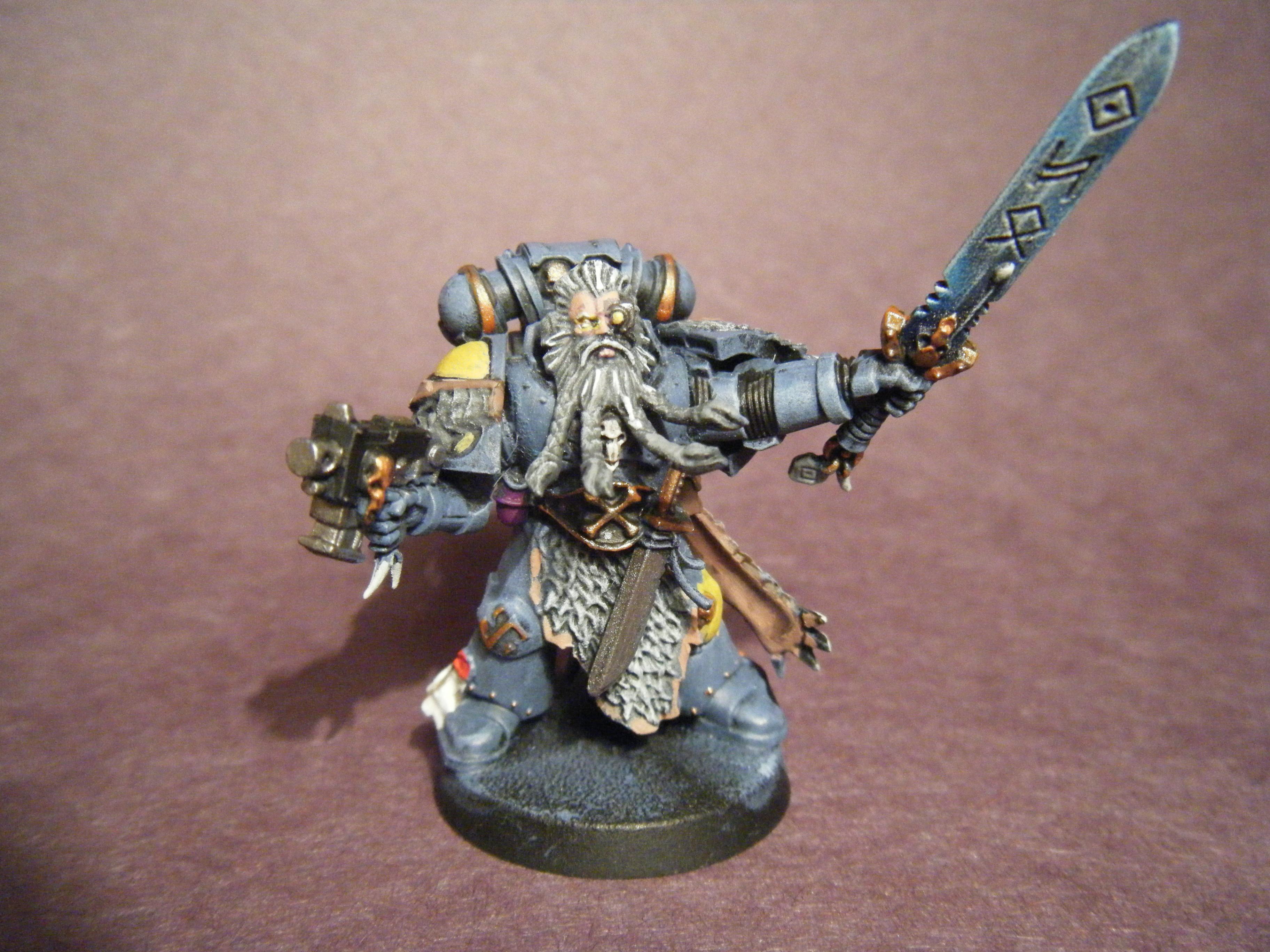 Space Wolves Rune Priest (1)