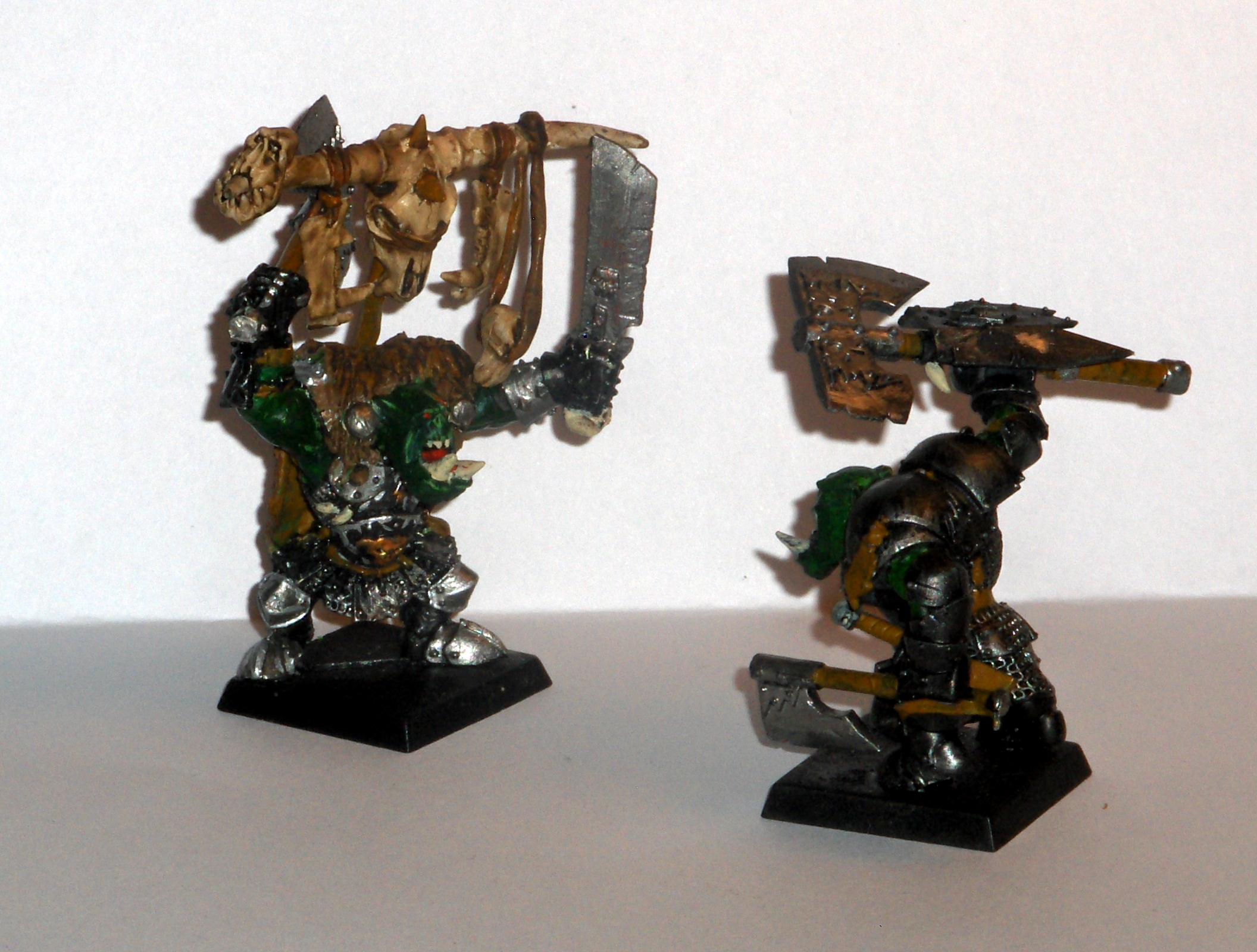 Gorf Discussin' wit un of 'is BOrc bosses