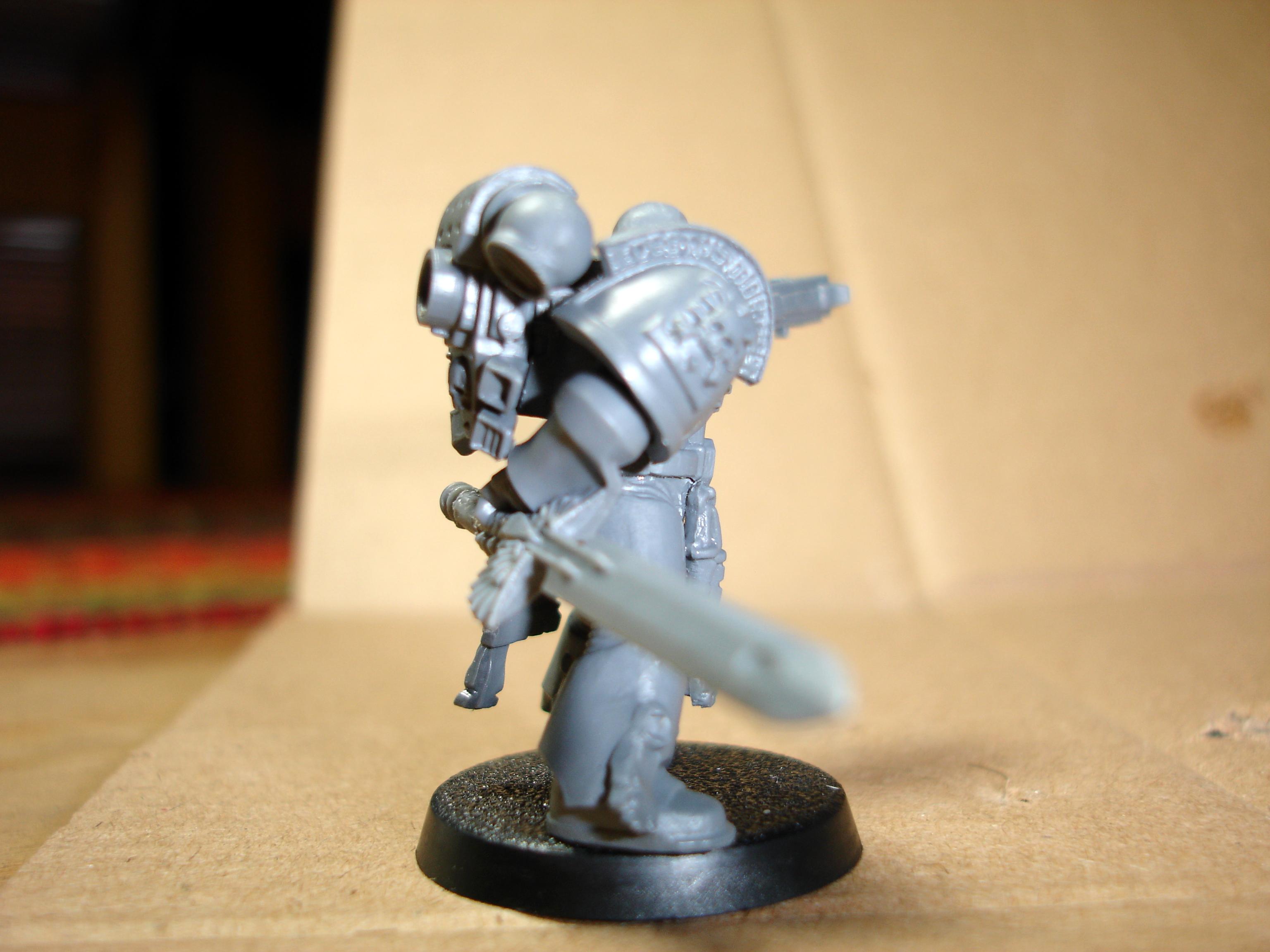Cassius, Chaplain, Chaplin, Command Squad, Conversion, Space Marines, Ultramarines, Warhammer 40,000, Work In Progress