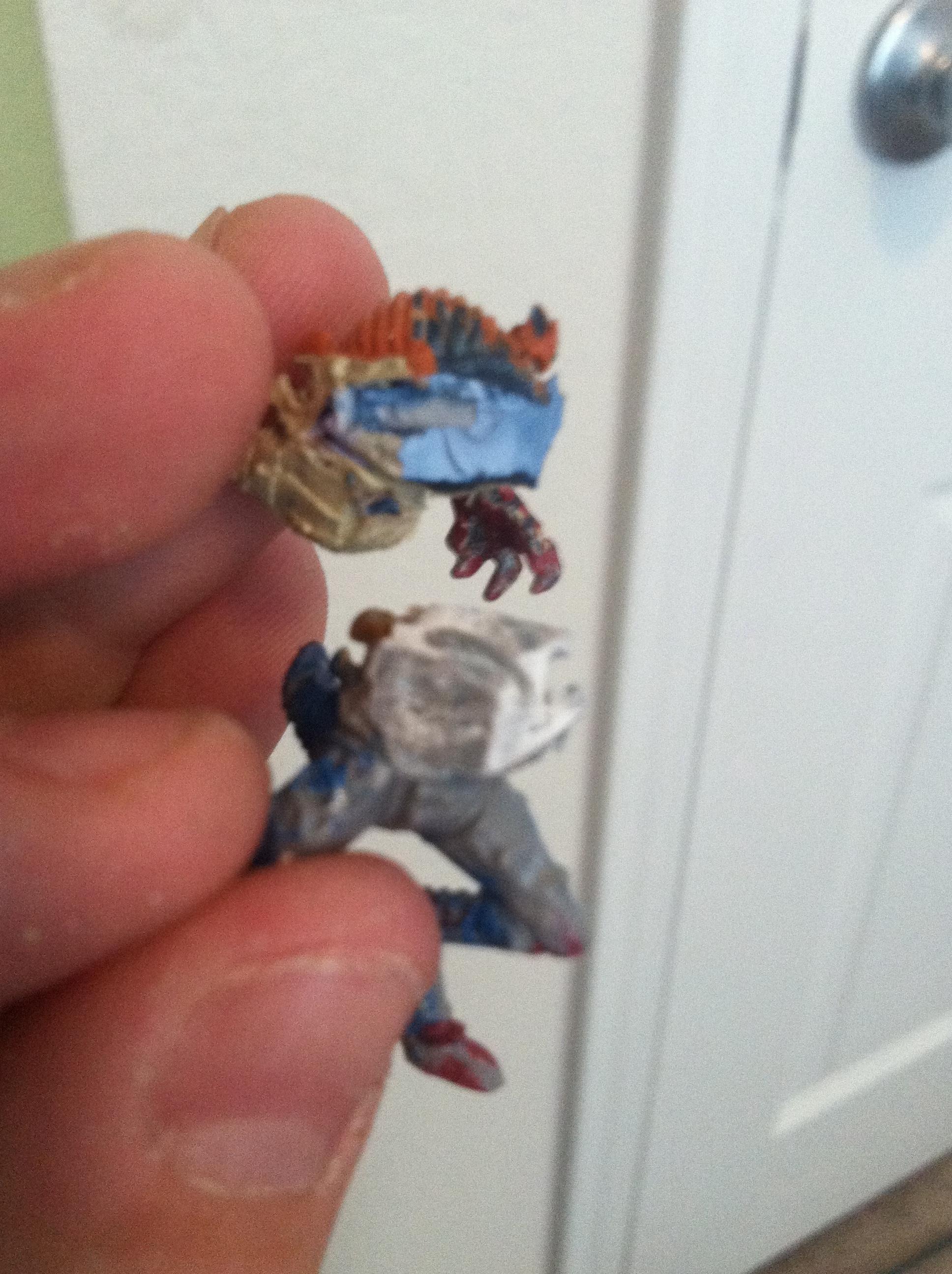 Which of these is a GW genestealer? Top, bottom, or both?