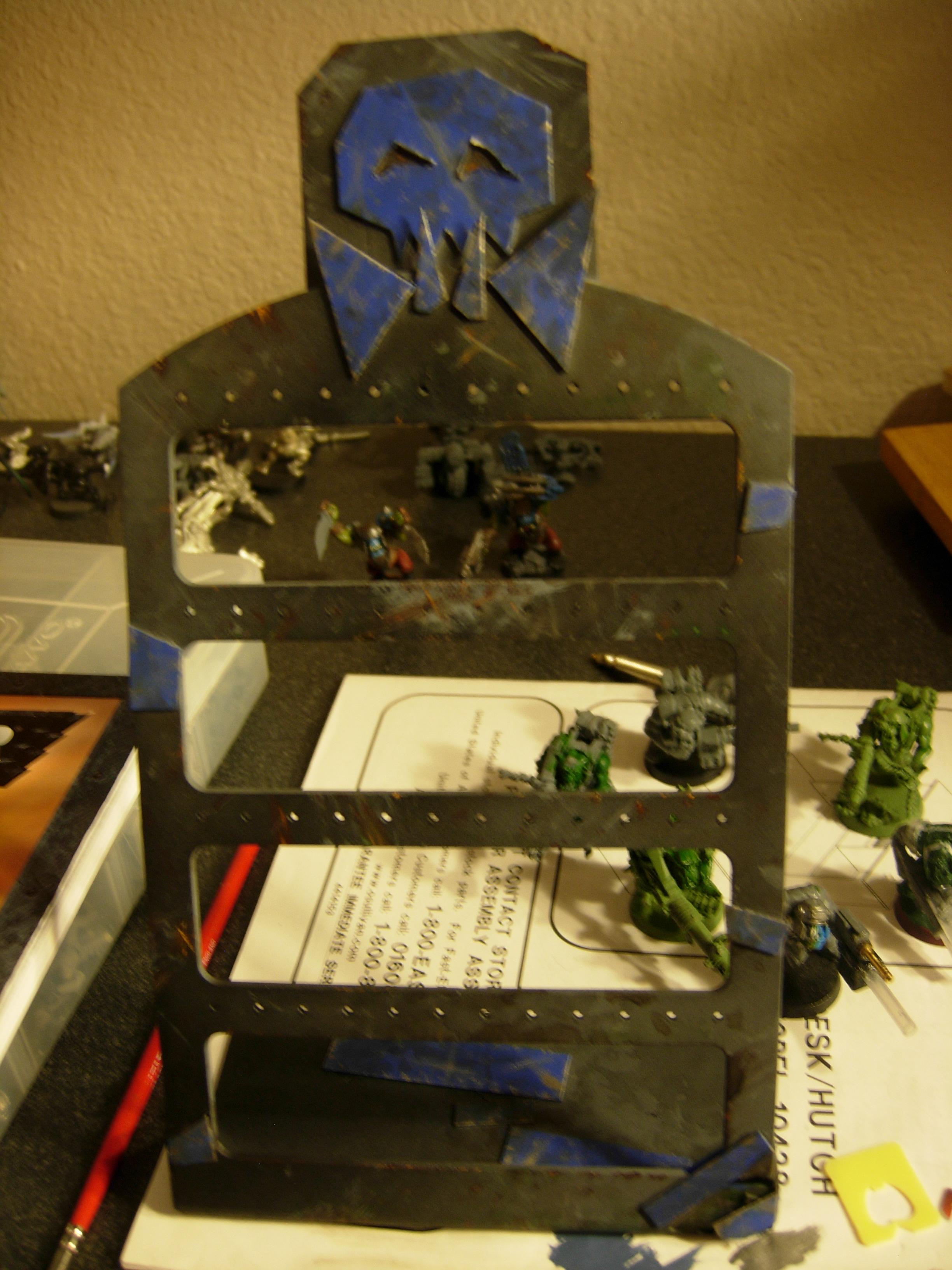Orks, Ork Earing Stand for the GF (2)