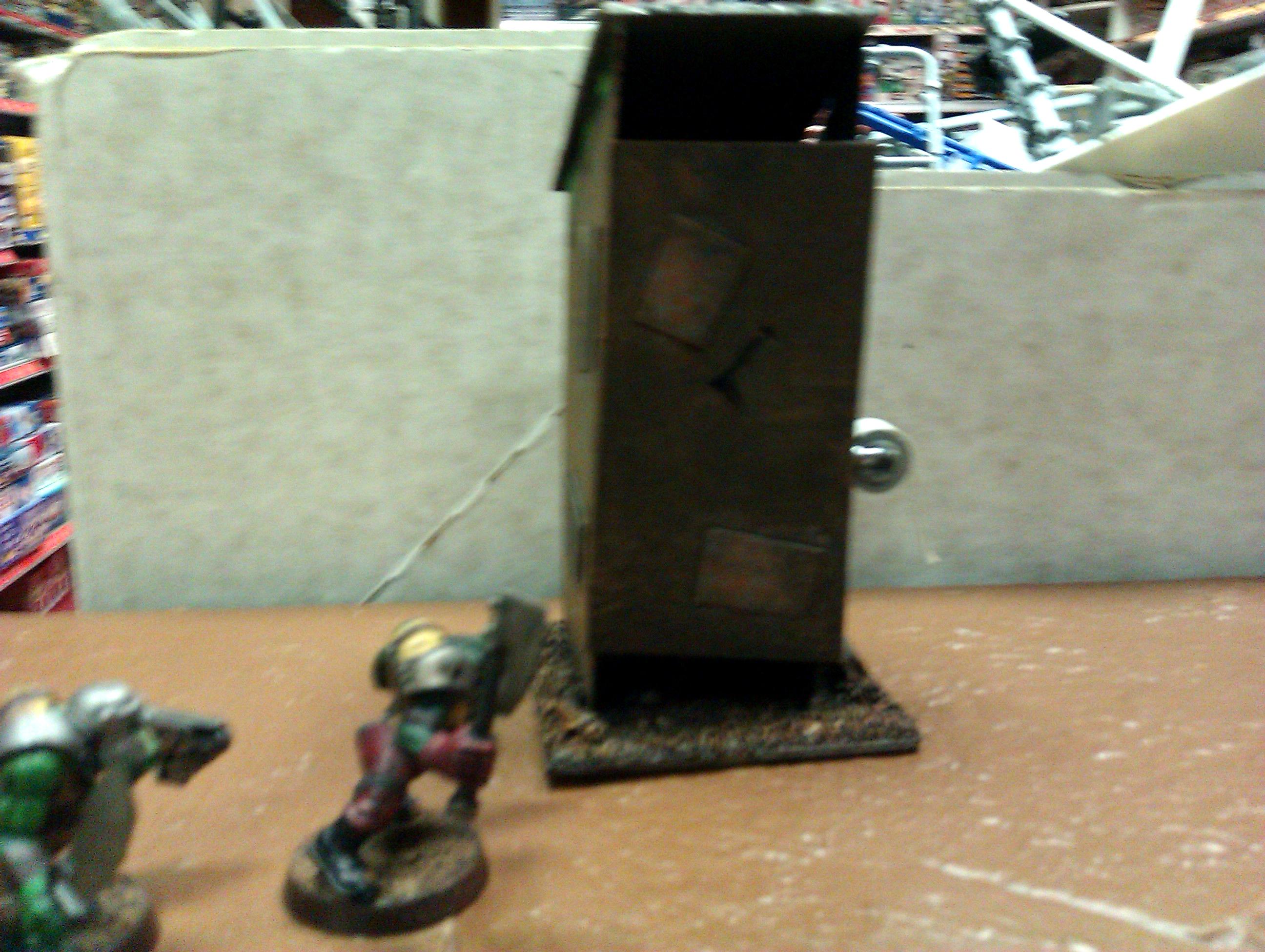 Orks, Outhose, Toilet