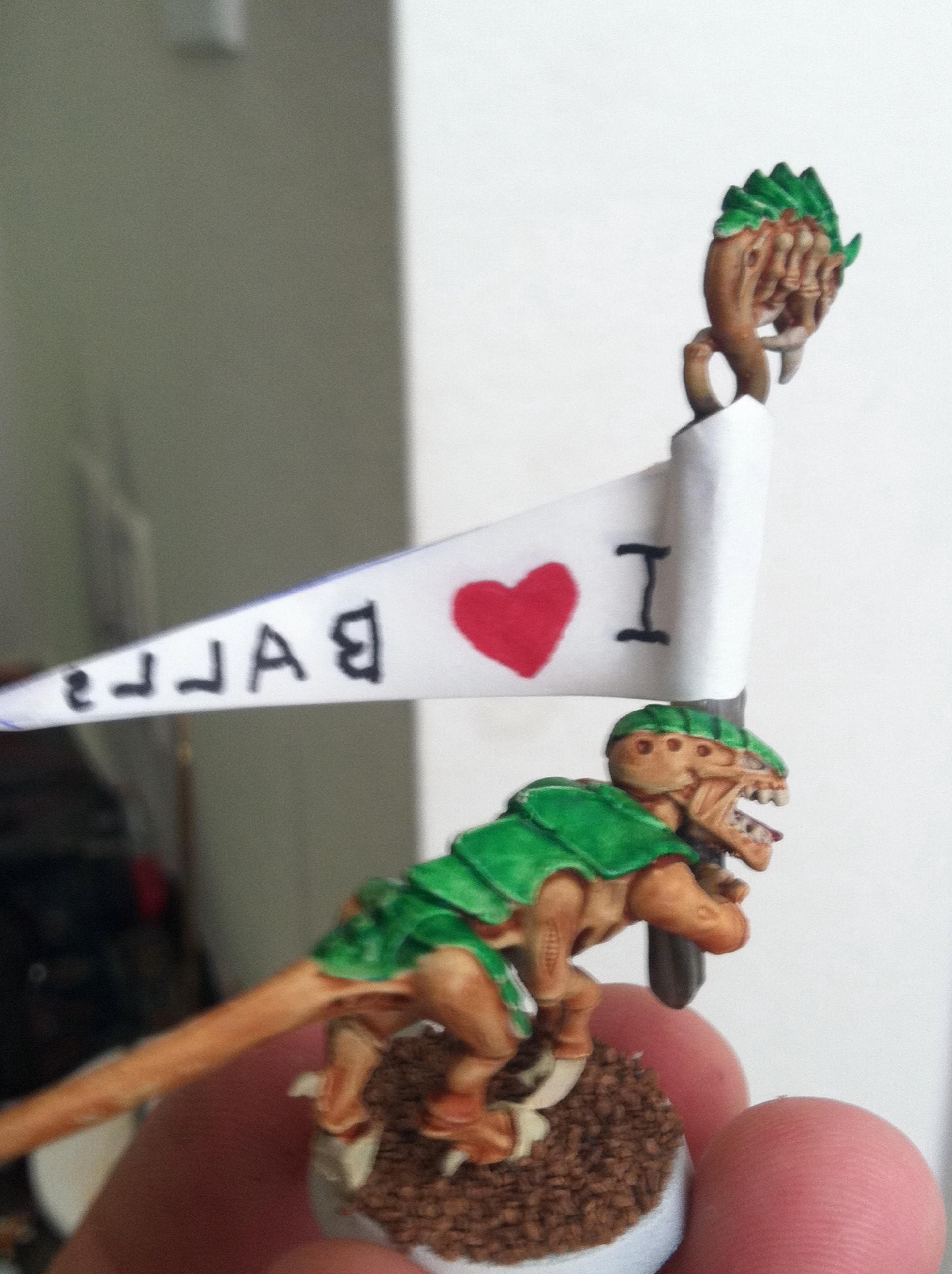 Banner moves around