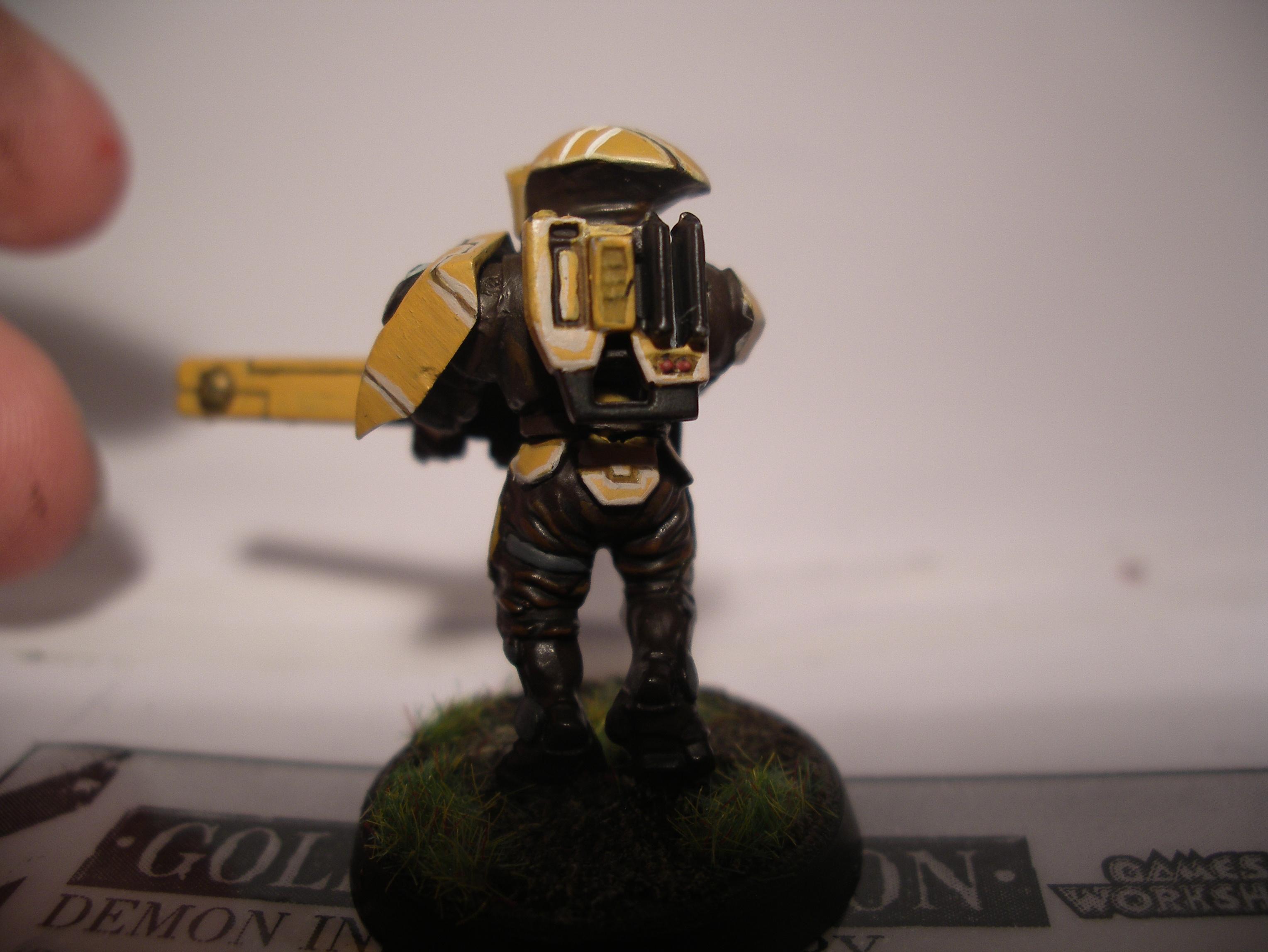 Tau back