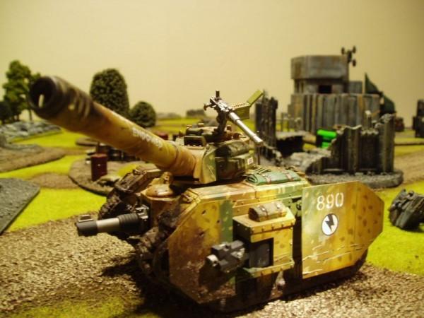 leman russ battle tank vs demolisher