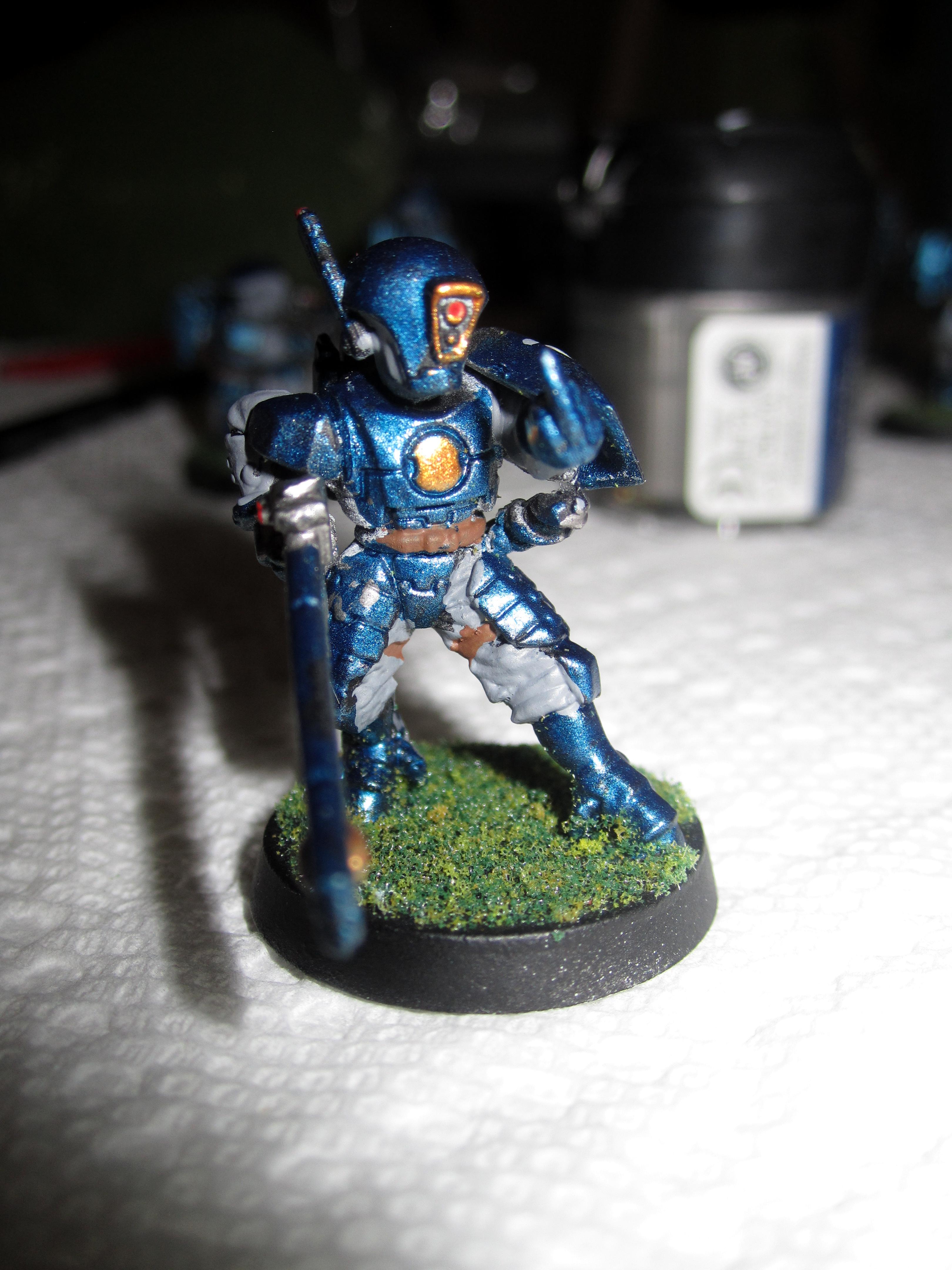 shiny blue finger