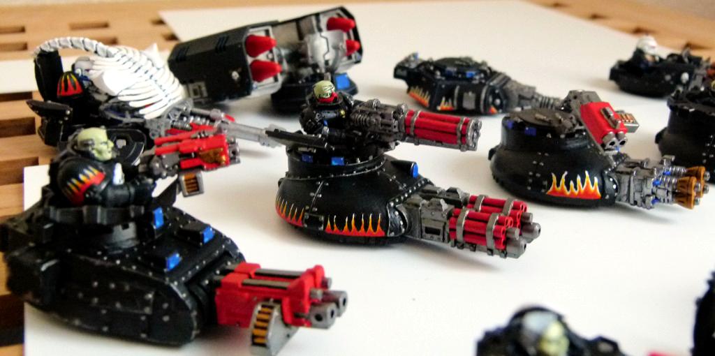 Twin Heavy Bolter, Twin Assault Cannon and Twin Heavy Flamers
