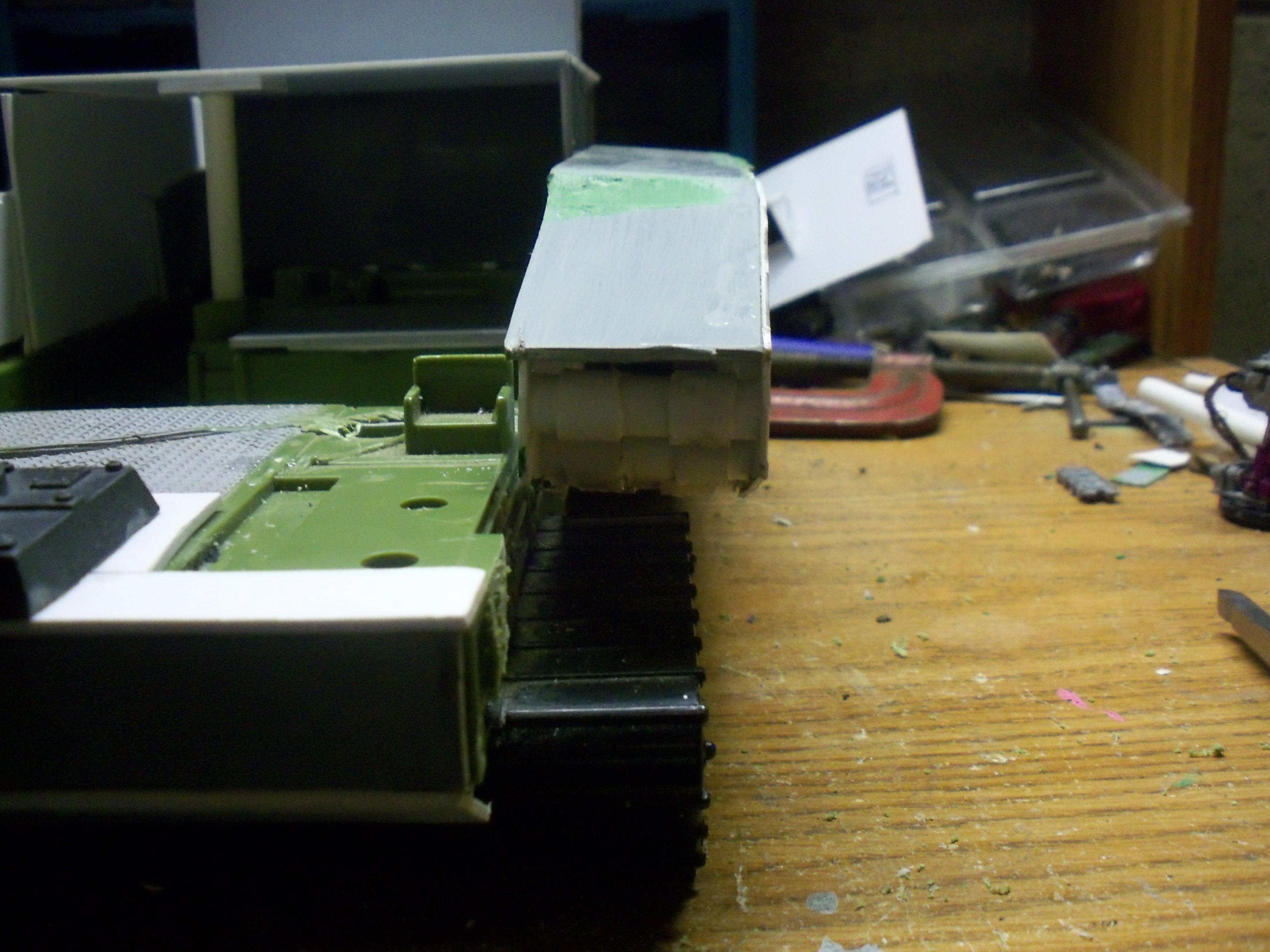 Conversion, Orks, front view of mounted tank side