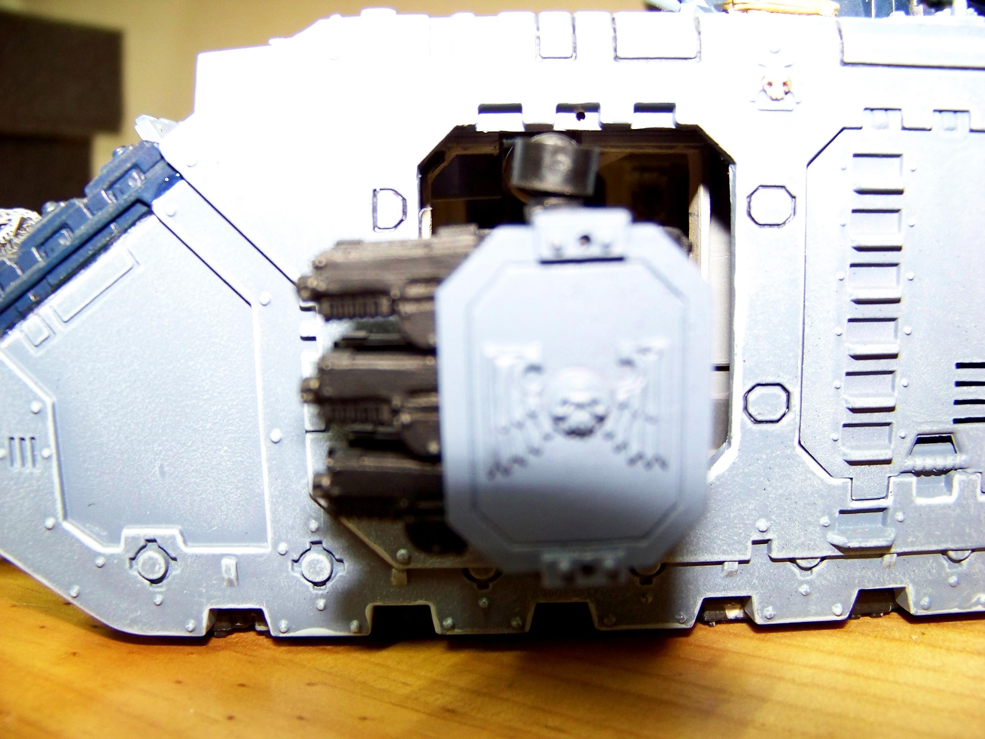Space Wolve Blood-Pack Land Raider
