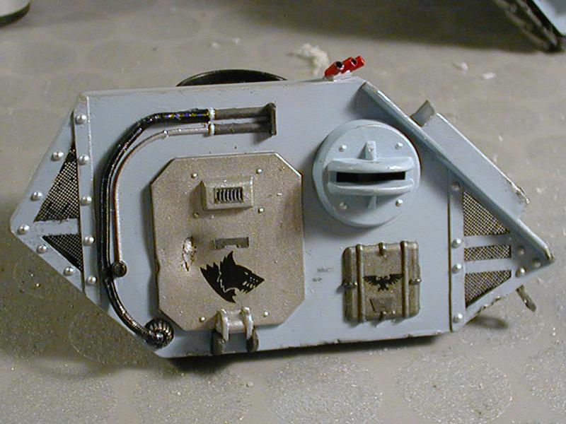 Land Raider, lateral view