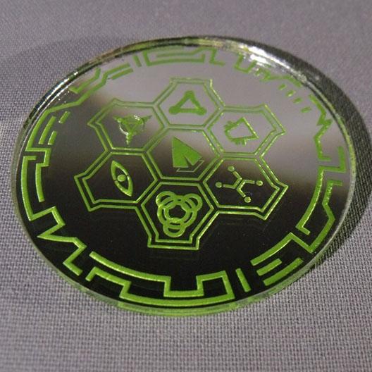 This has been posted before, but only as a snapshot. Painting the back of a mirrored base really does look special. 
