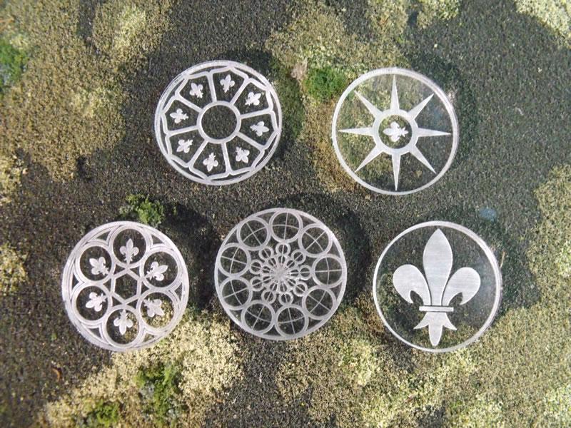 Fleur de Lys bases. Already posted but now with sexier pics not taken with my phone ;) 