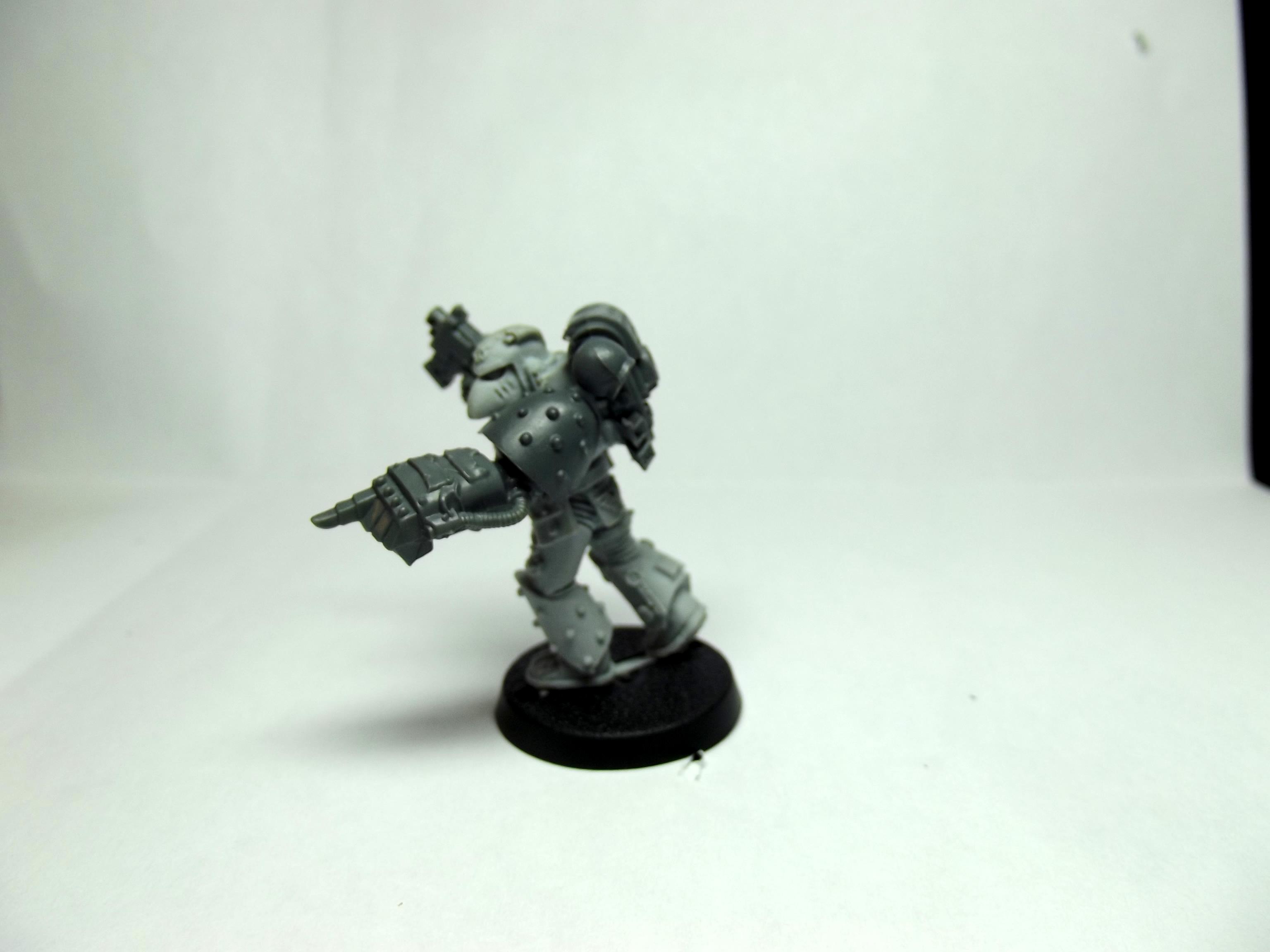 Apothecary, Same model with power fist