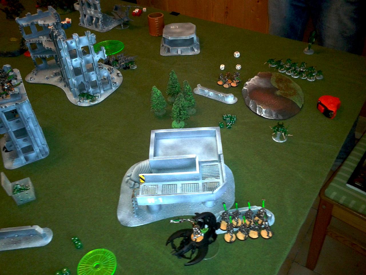 Barge, Battle, Necrons, Terrain, Tyranids, Zoanthrope