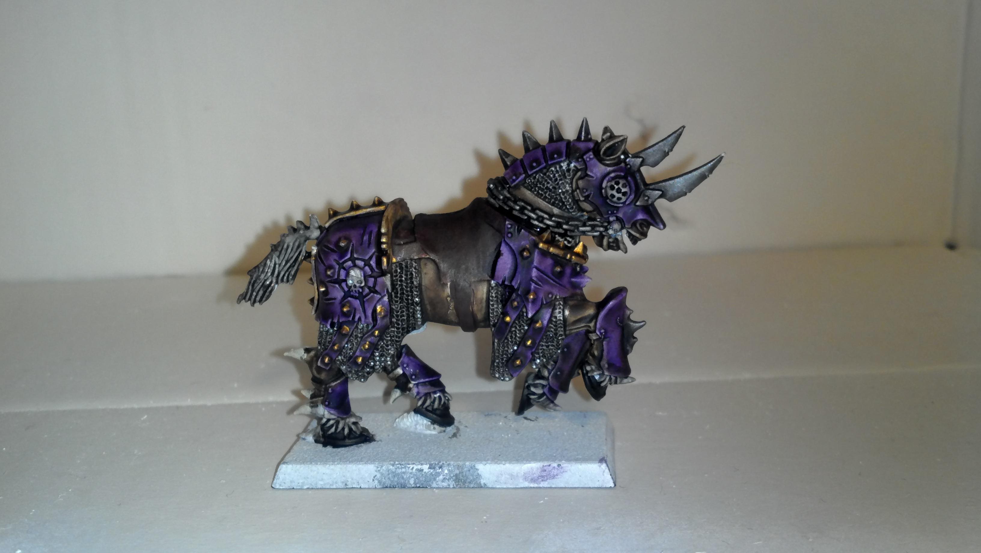 Chaos Steed Side View w/ Flash
