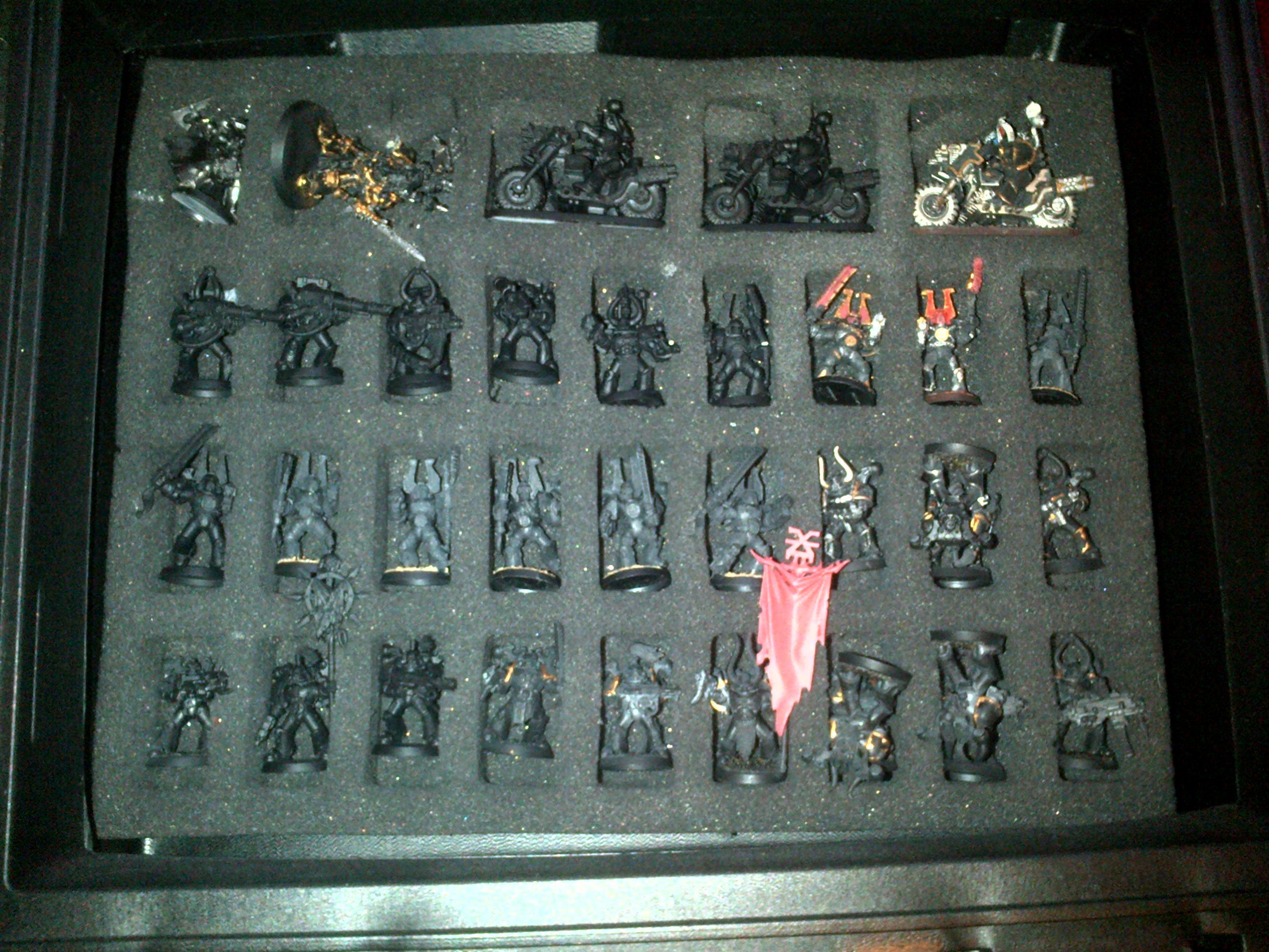 Abadon, Chaos, Space Marines