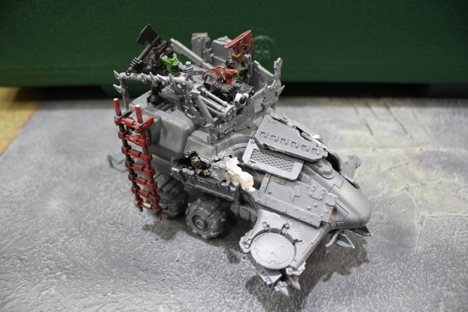 and this convesion was made using the body of the tau devilfish and the chassis from the ork trukk as well as sopme spare bits from my salamanders army