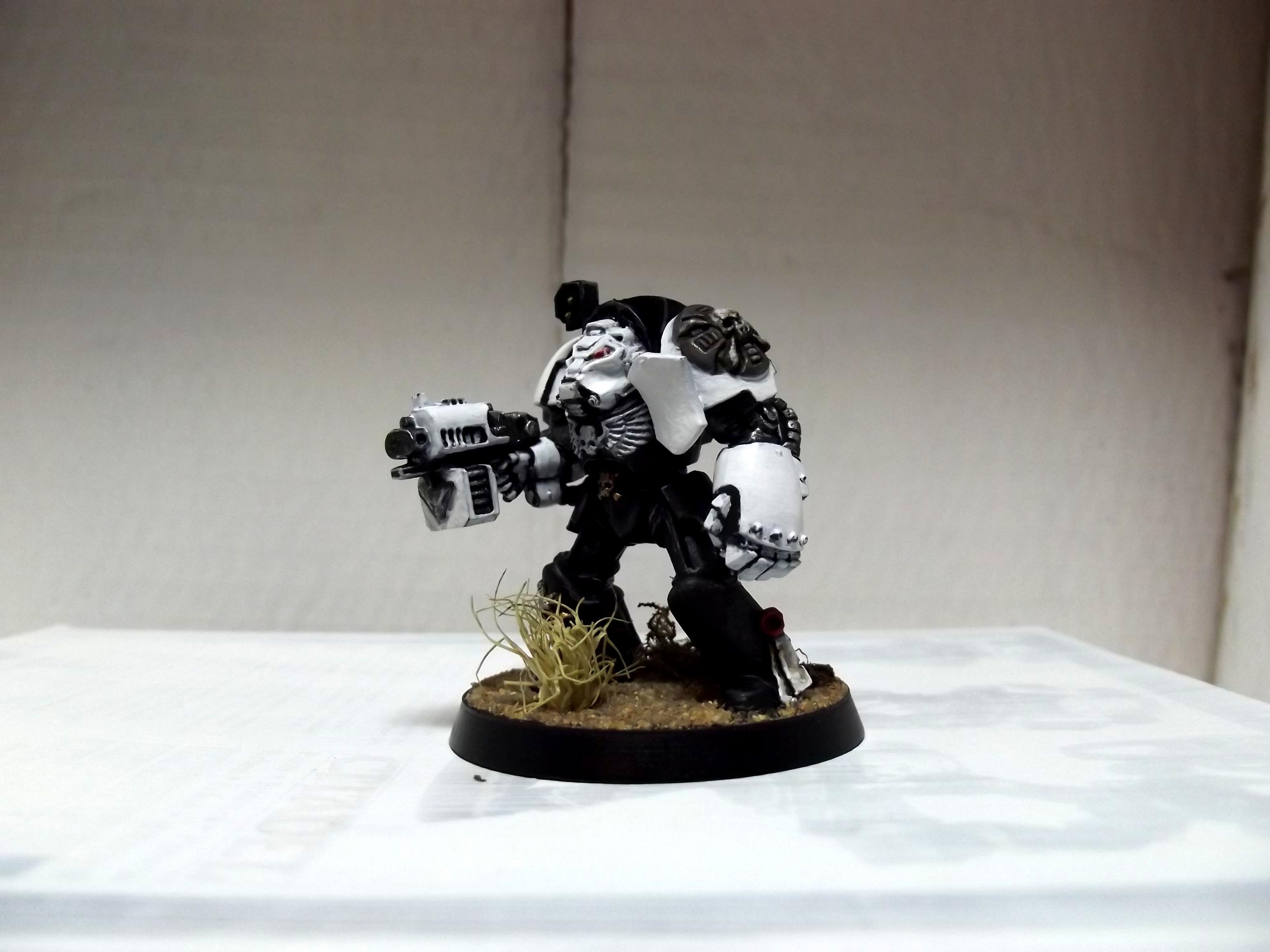 Terminator Armor, 1st termie half profile