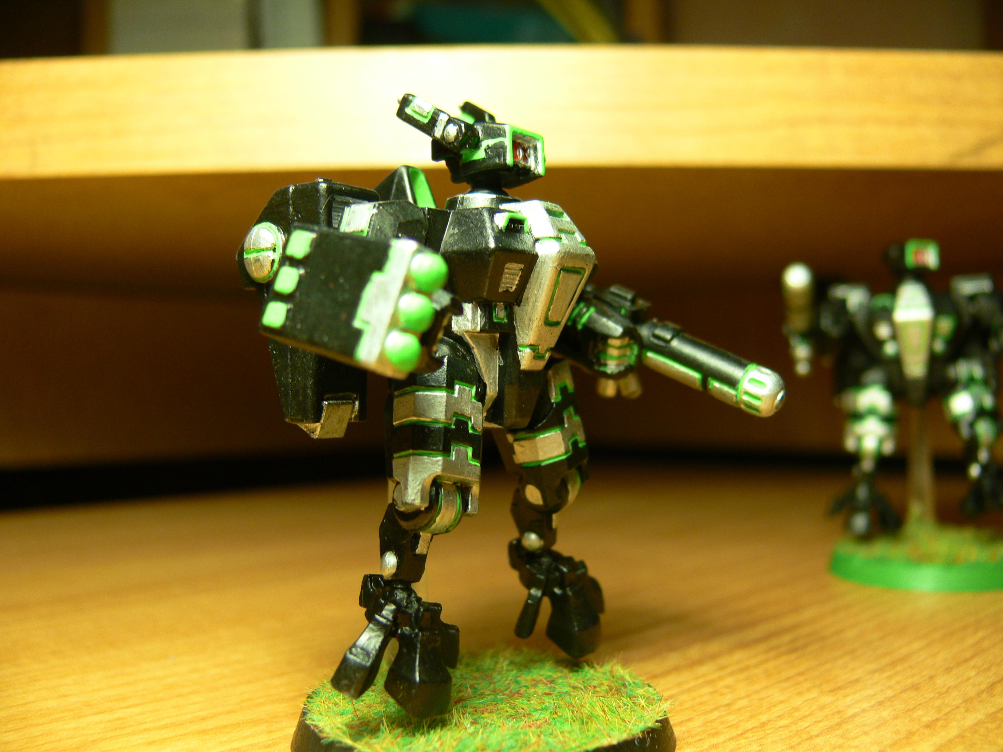 Tau, XV8
