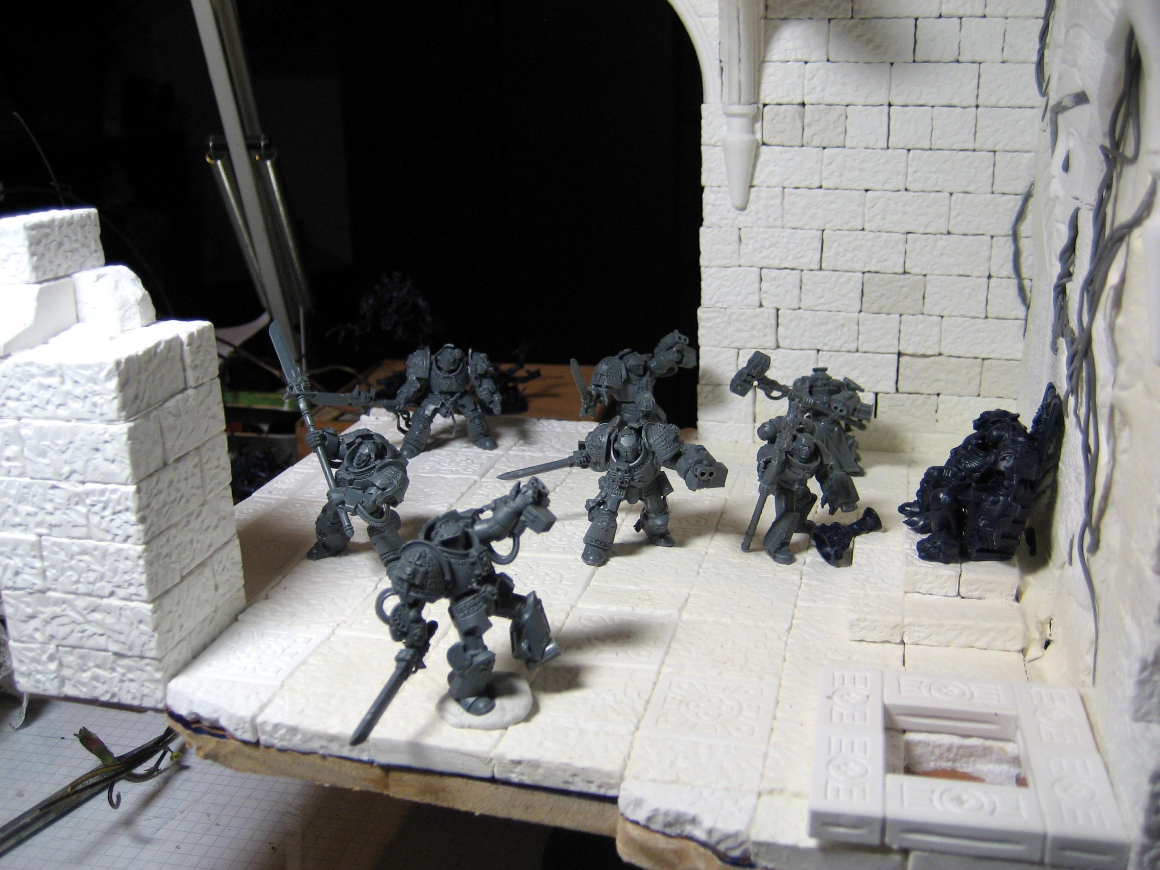 Crimson Guardians trying to recover the chalice
