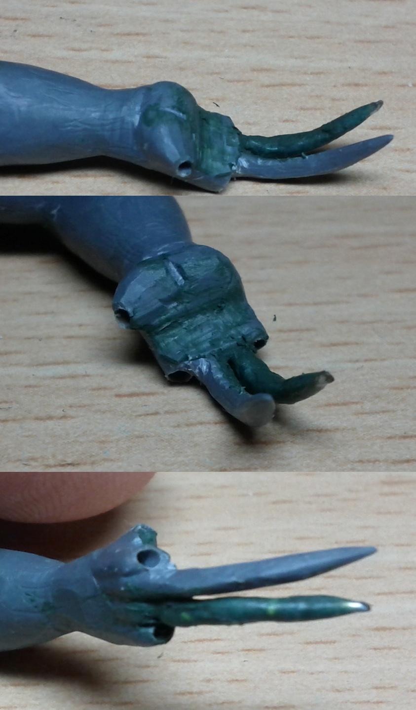 Deathclaw 1st right finger