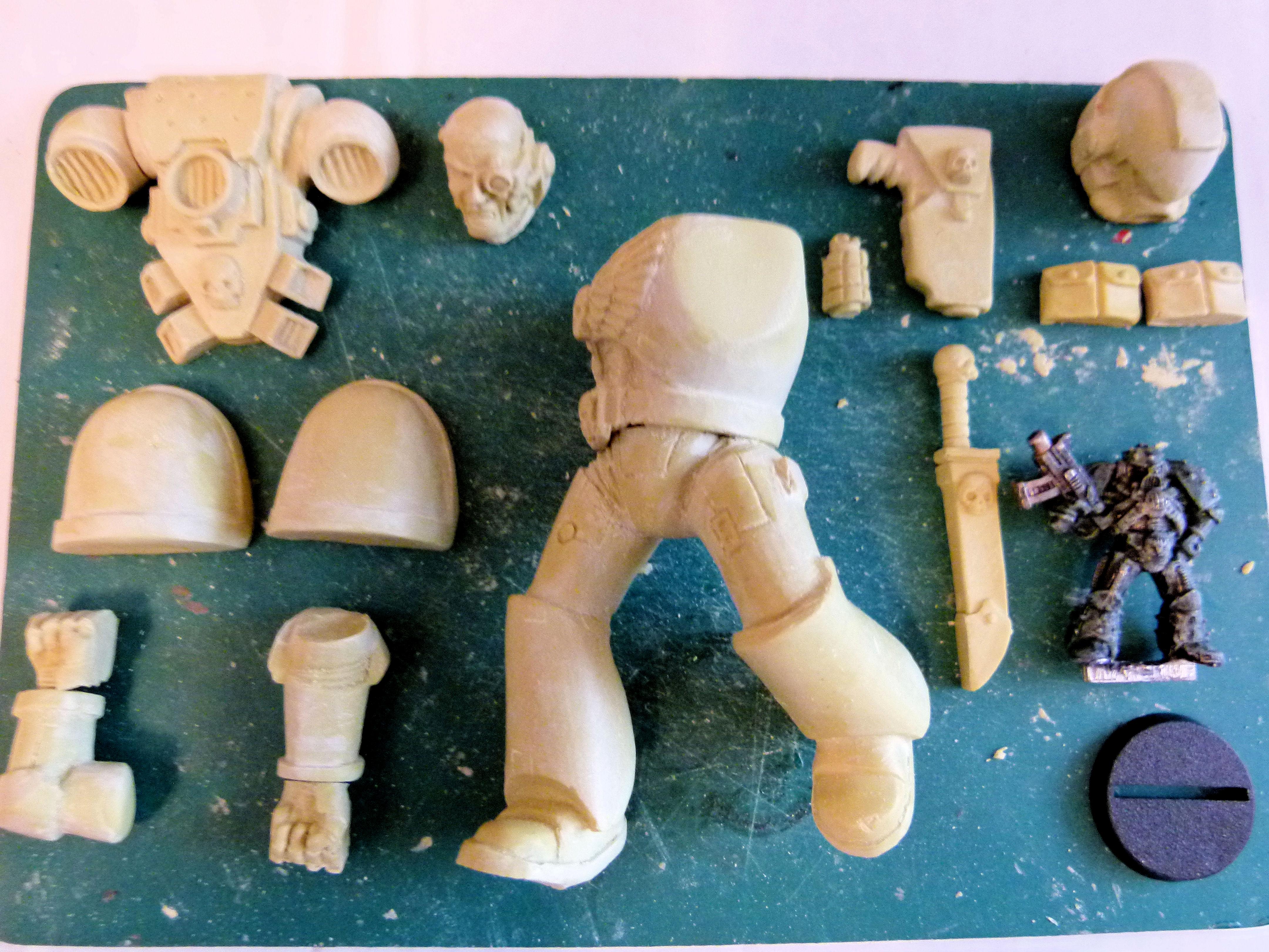 10cm Large Space Marine