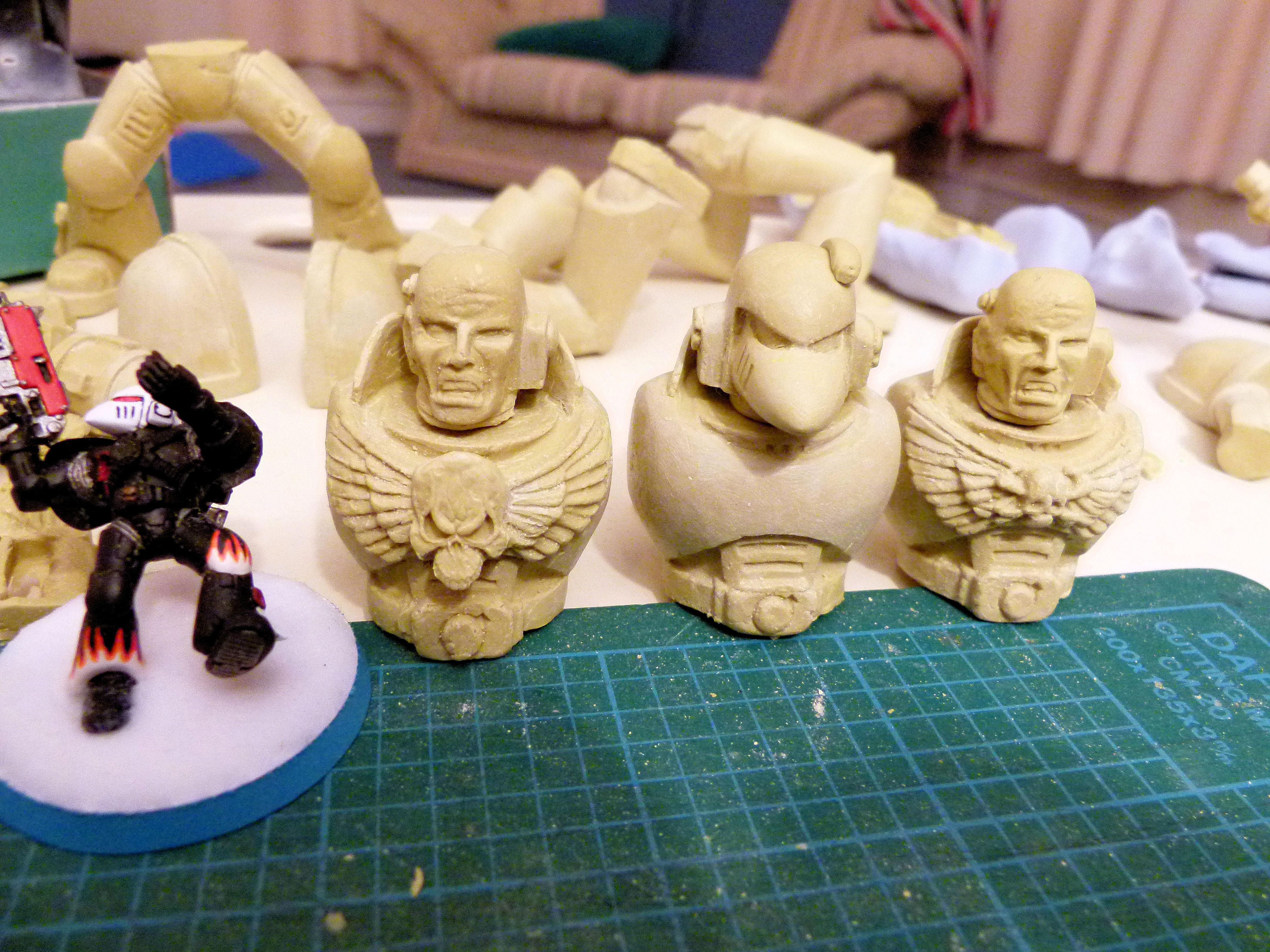 10cm Large Space Marine