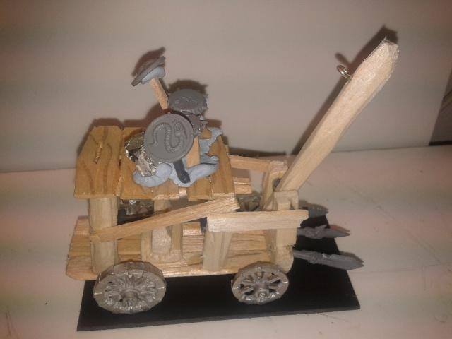 At the top platform is a simple concept idea i am playing around. Snotling (or maybe goblin) drummer. The ram will be atached to top and will have lots os spiky bits for extra carnage