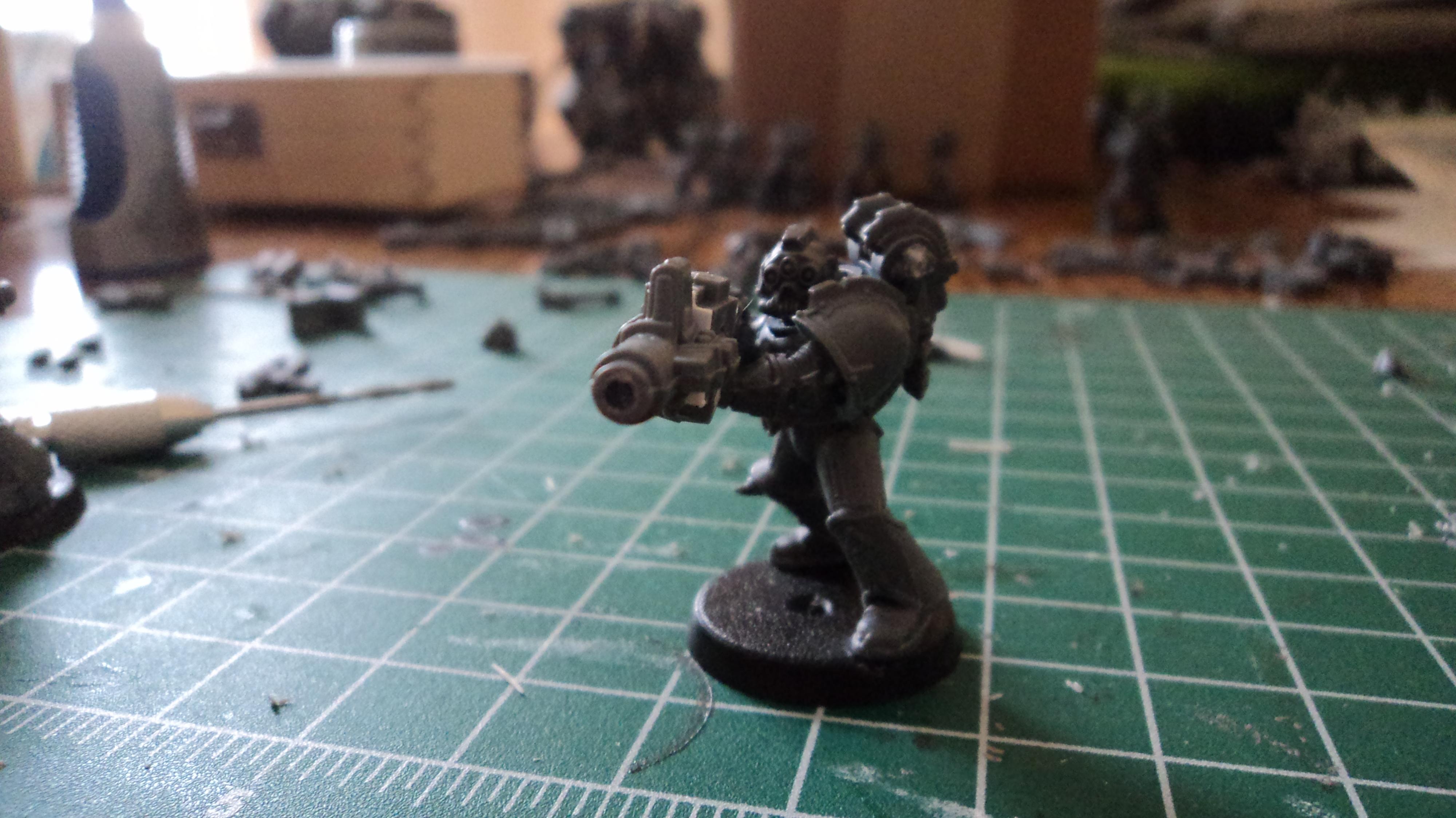 Chaos, Lascannon front