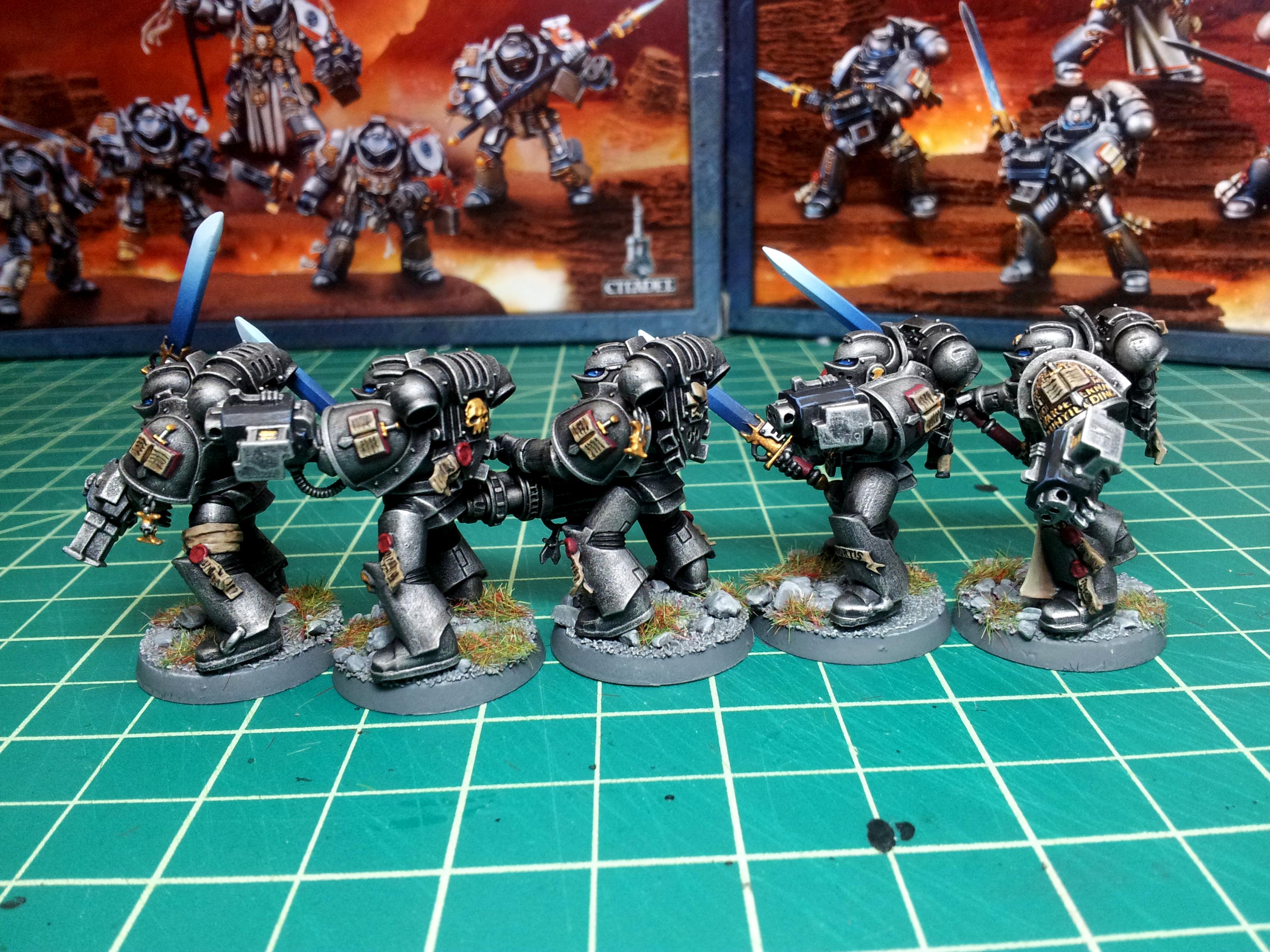 Red Squad (Left)